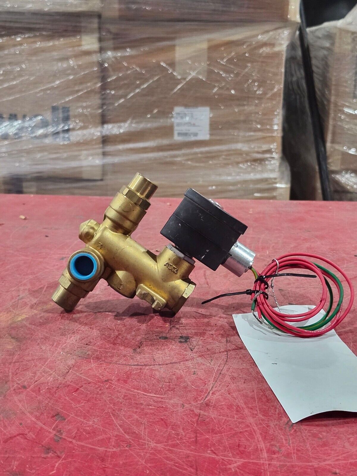 NEW NO BOX ASCO SOLENOID VALVE EF8300G76F