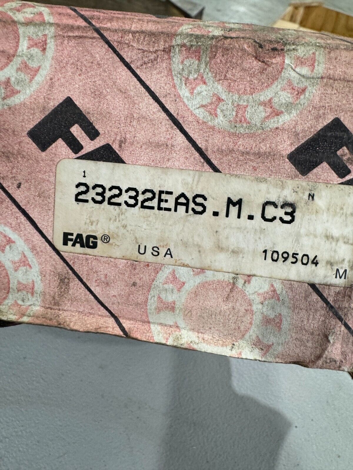 NEW FAG 23232E S SPHERICAL ROLLER BEARING 23232EAS.M.C3