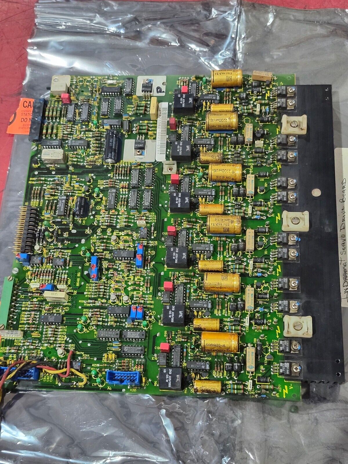 USED INDRAMAT CONTROL BOARD 109-525-3201A-18