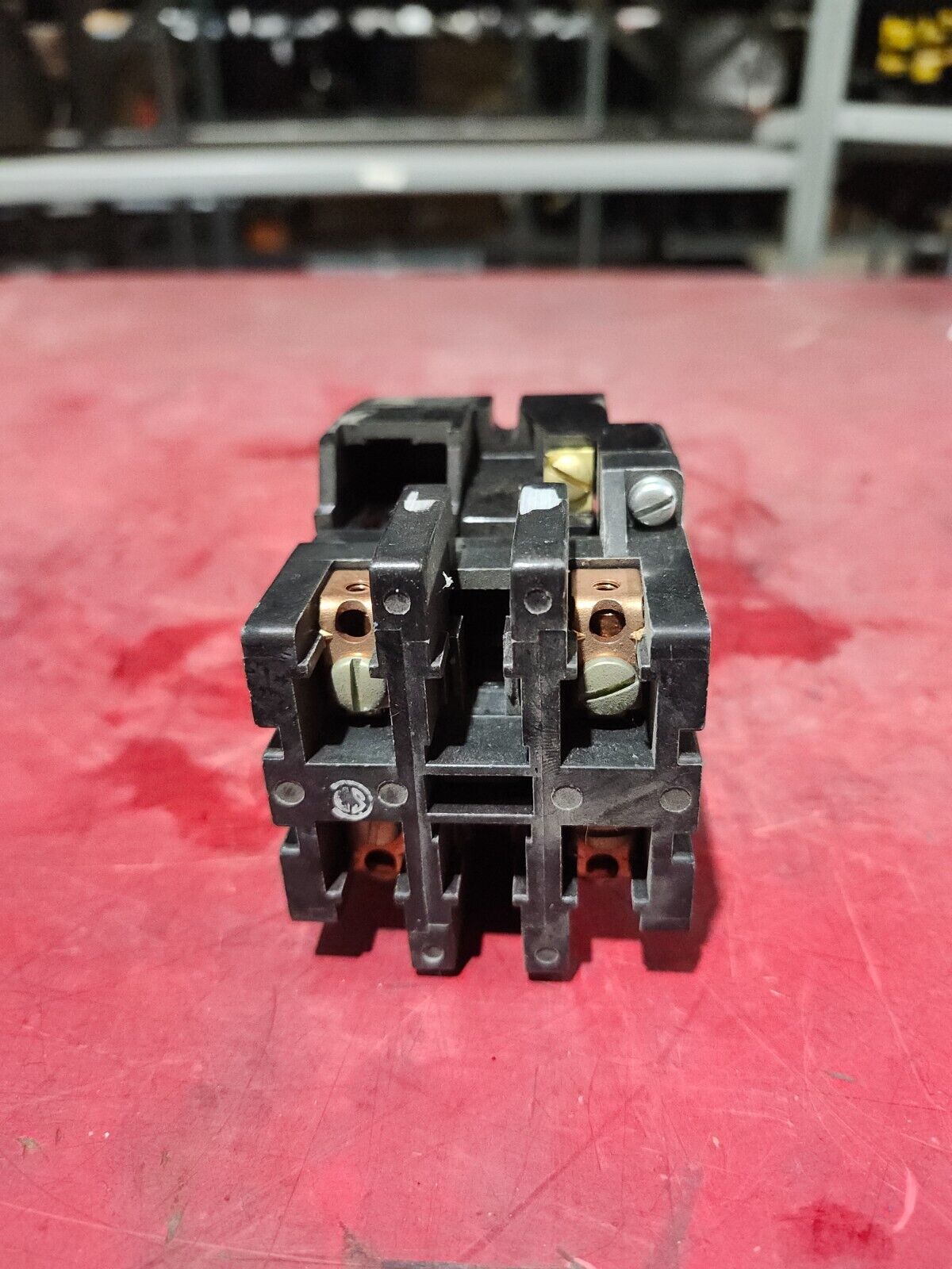 NEW IN BOX SQUARE D Contactor 1120V 60HZ CLASS 8910 TYPE HO-2