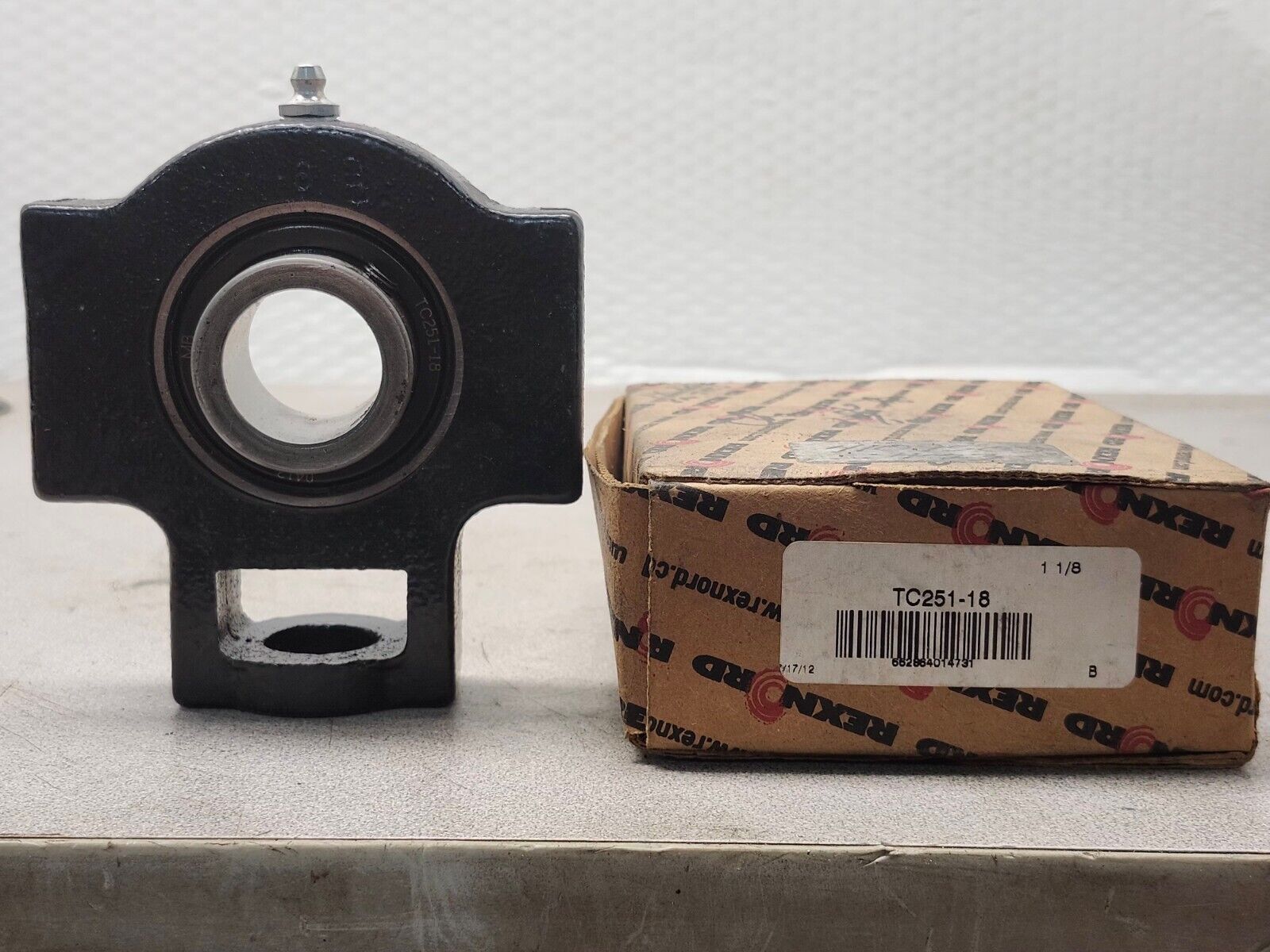 NEW IN BOX REXNORD TAKEUP BEARING TC251-18