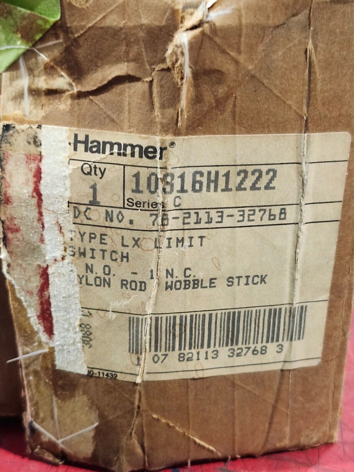 NEW IN BOX CUTLER HAMMER PILOT DUTY LIMIT SWITCH 10316H1222C