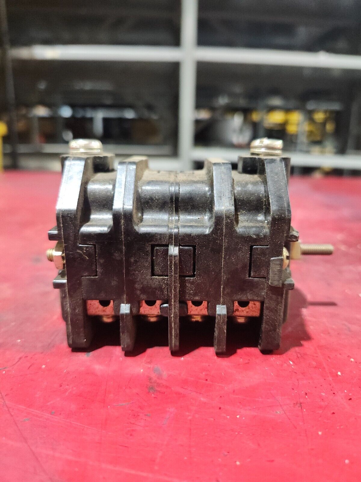 USED AUXILIARY SWITCH TYPEL2