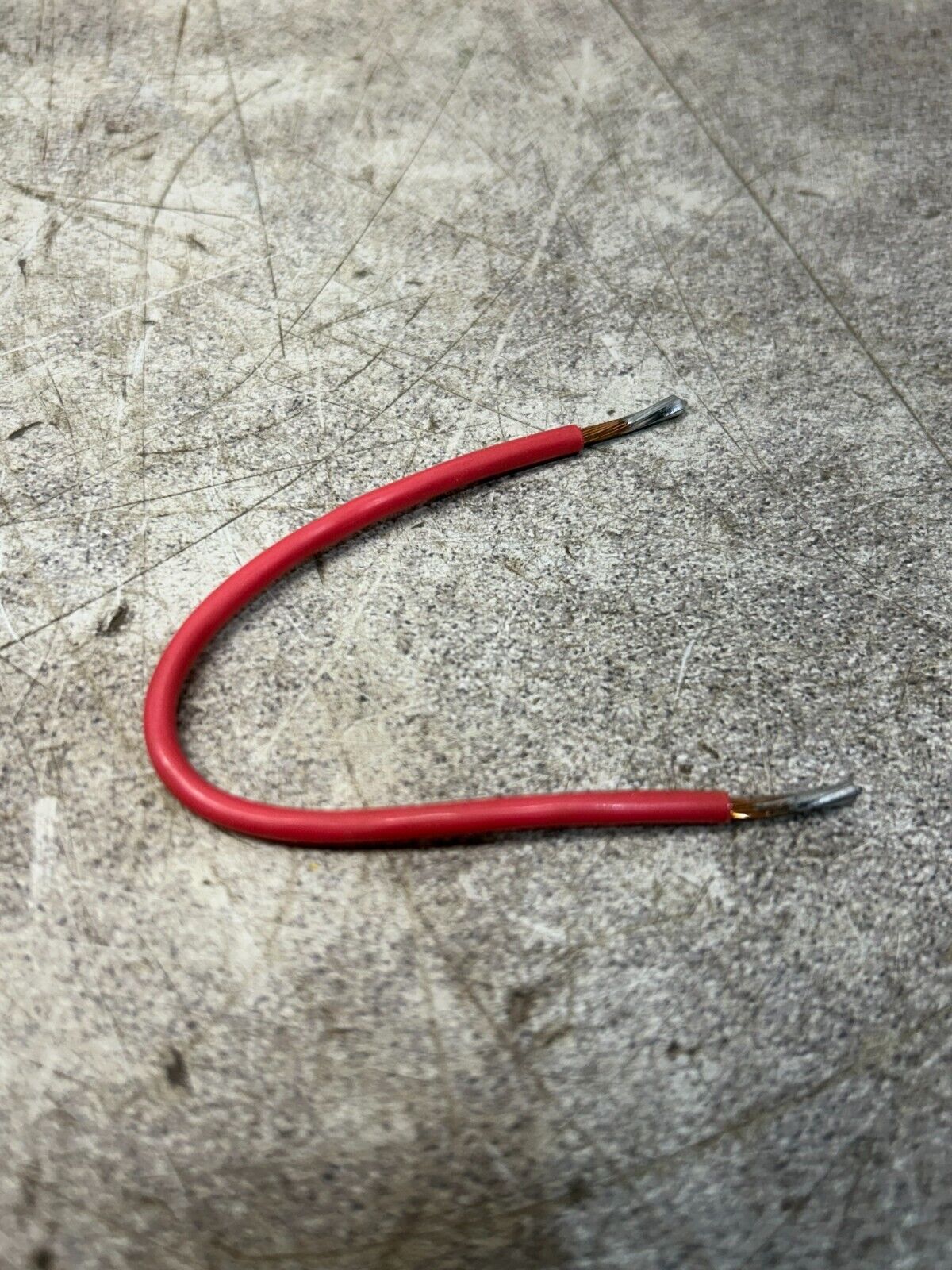44040921