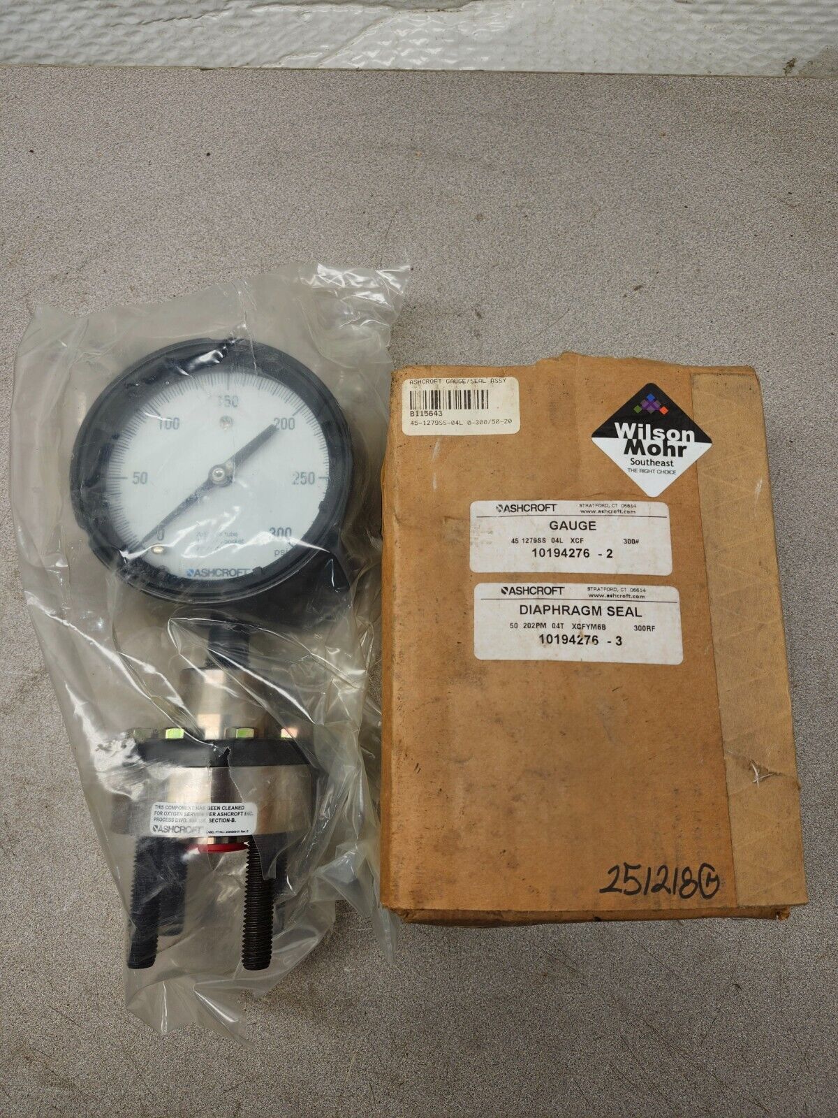 NEW IN BOX ASHCROFT GAUGE SEAL ASSEMBLY 45-1279SS-04L 50-202PM-04T