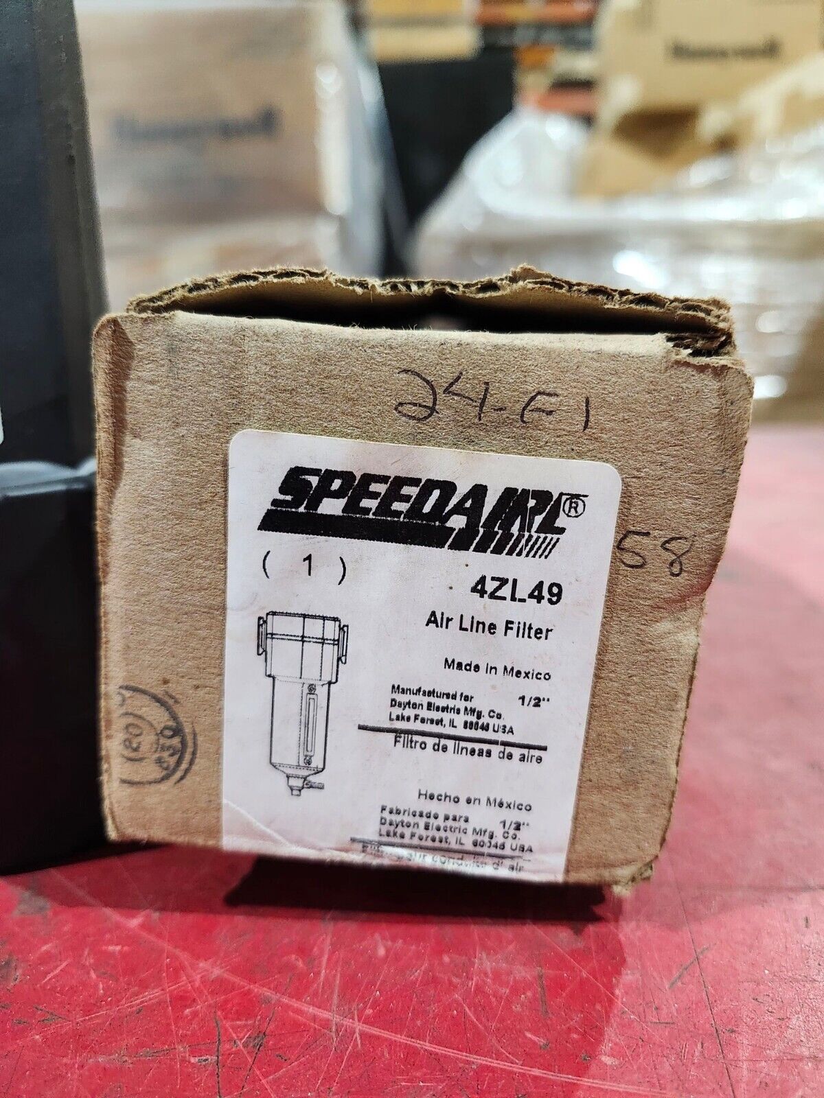 NEW IN BOX SPEEDAIRE AIR LINE FILTER 4ZL49