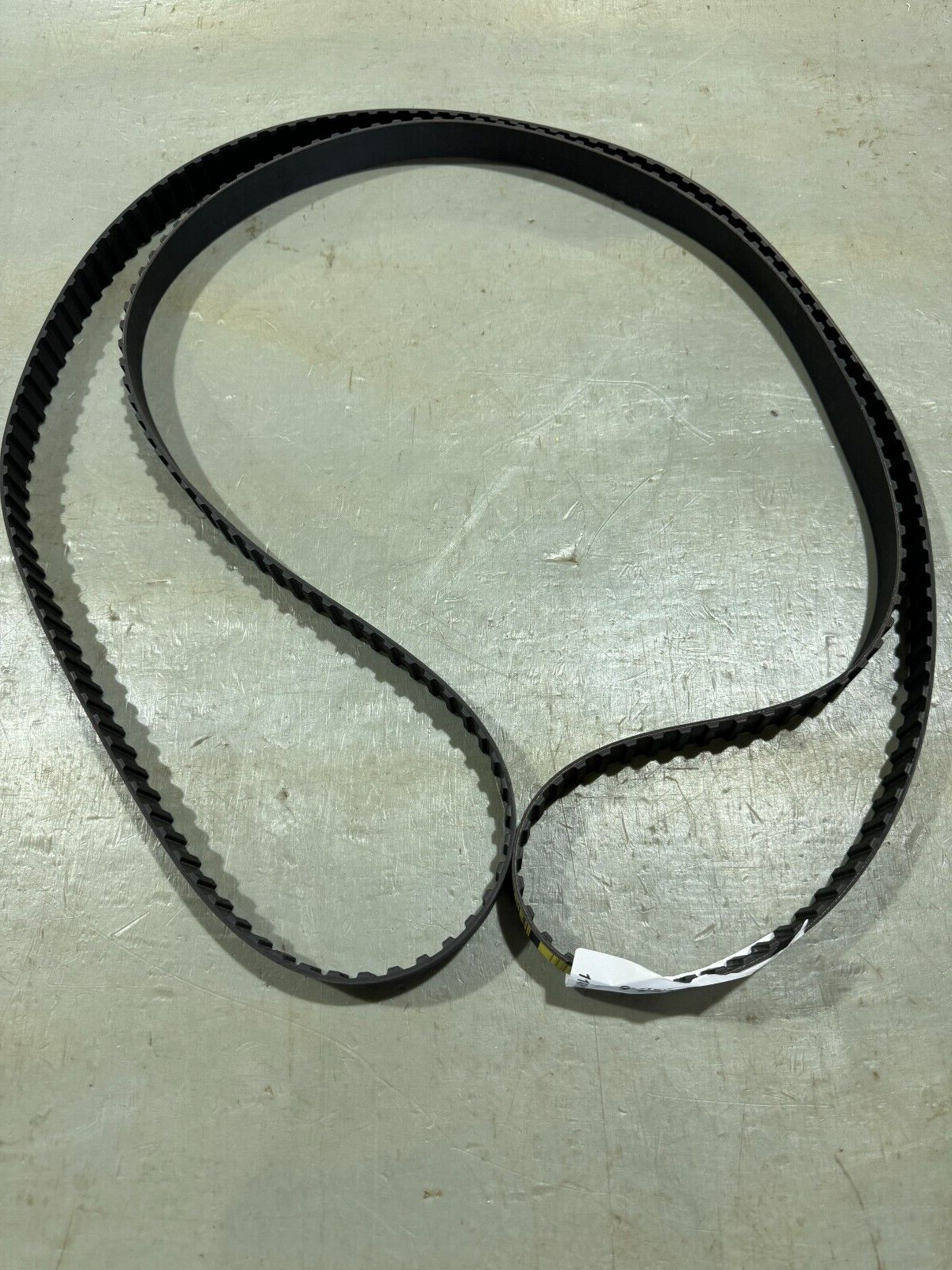 FACTORY NEW GOODYEAR SYNCHRONOUS Trapezoidal TIMING BELT 1140H100