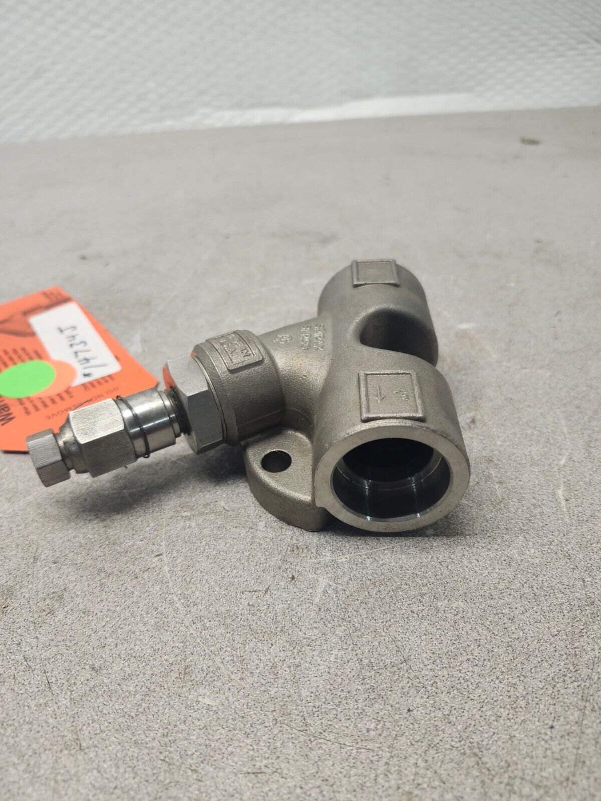 NEW SPIRAX STRAINER CONNECTOR WITH BLOWDOWN 1" A351