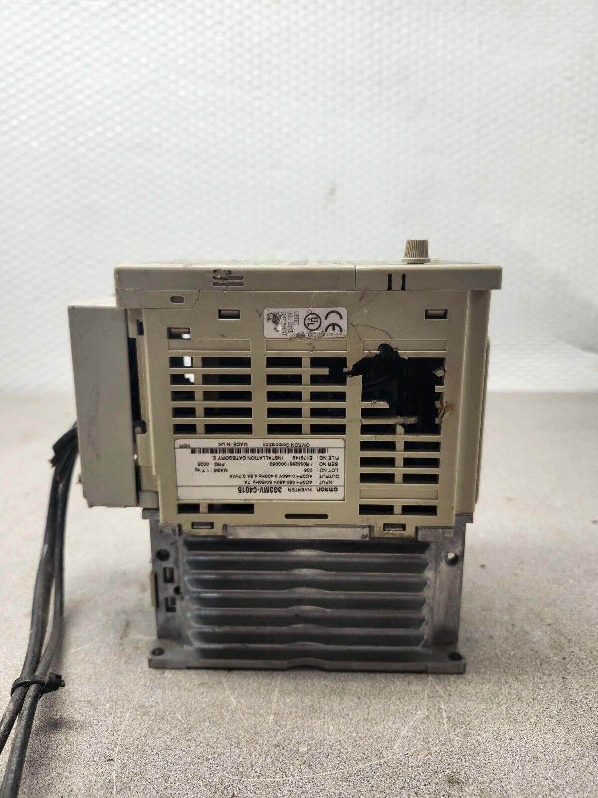 USED NO BOX OMRON 3G3MV-C4015