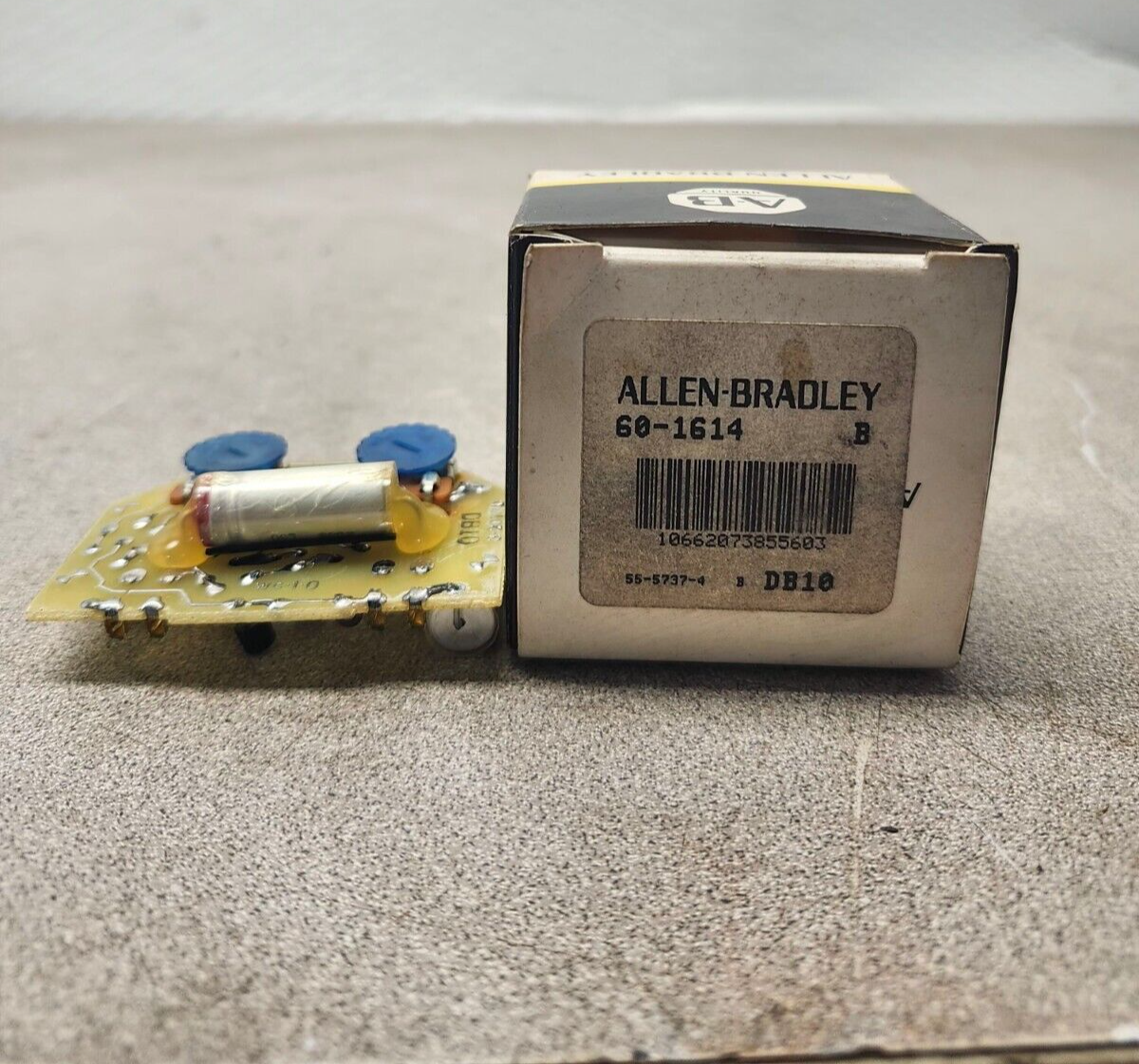 NEW IN BOX ALLEN-BRADLEY PHOTOSWITCH 60-1614 SERIES B