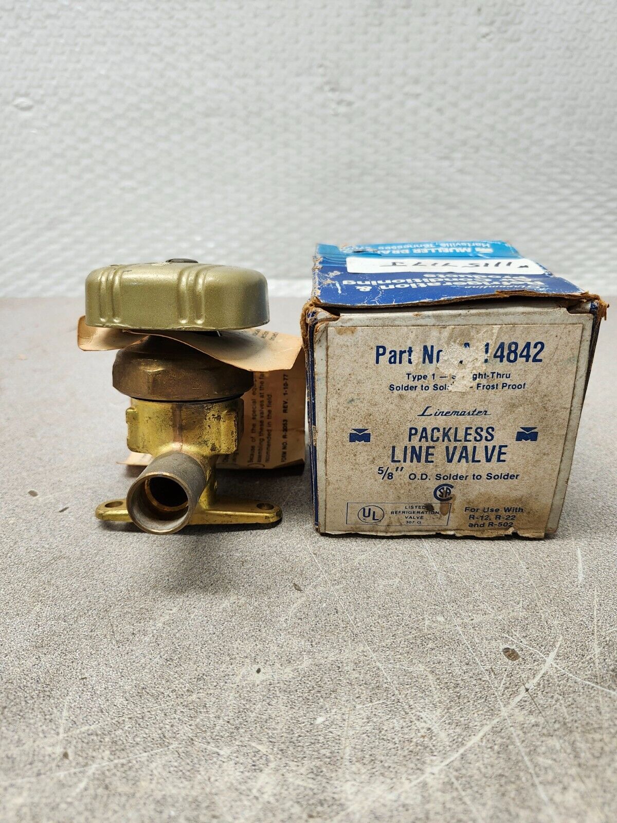 NEW IN BOX Mueller STREAMLINE LINEMASTER PACKLESS LINE VALVE 5/8'' A-14842