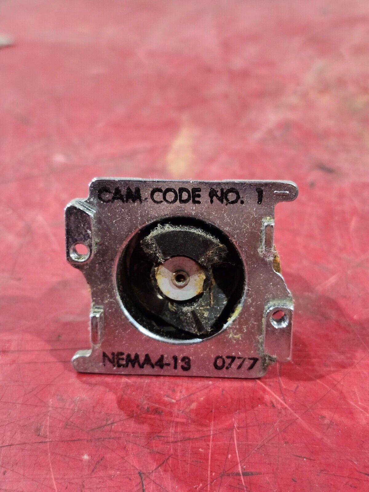 NEW IN BOX CUTLER HAMMER SELECTOR SWITCH  10250T1371