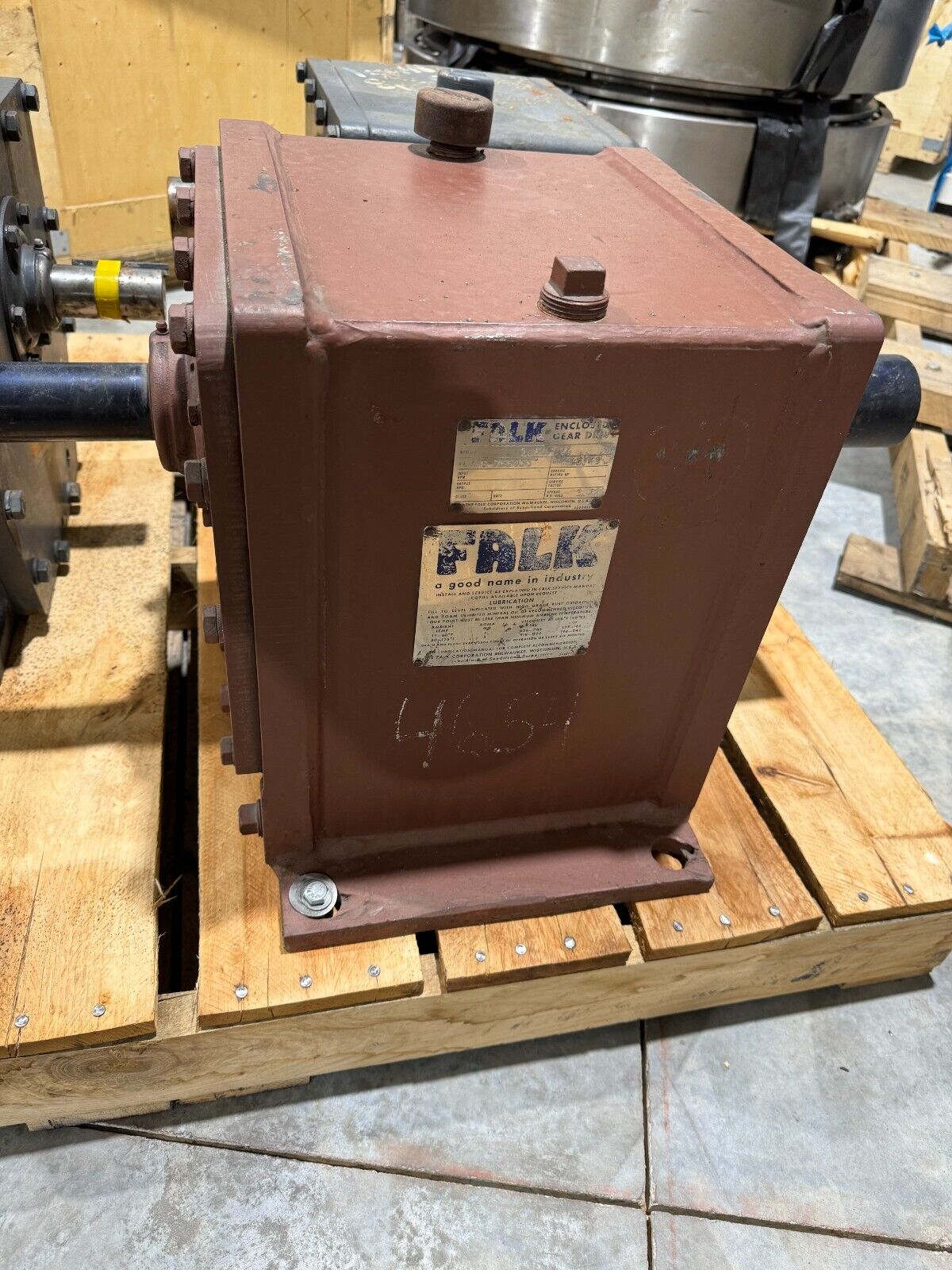 USED FALK 1060F2A ENCLOSED GEAR DRIVE SPEED REDUCER 13.49 RATIO 1060F 2A