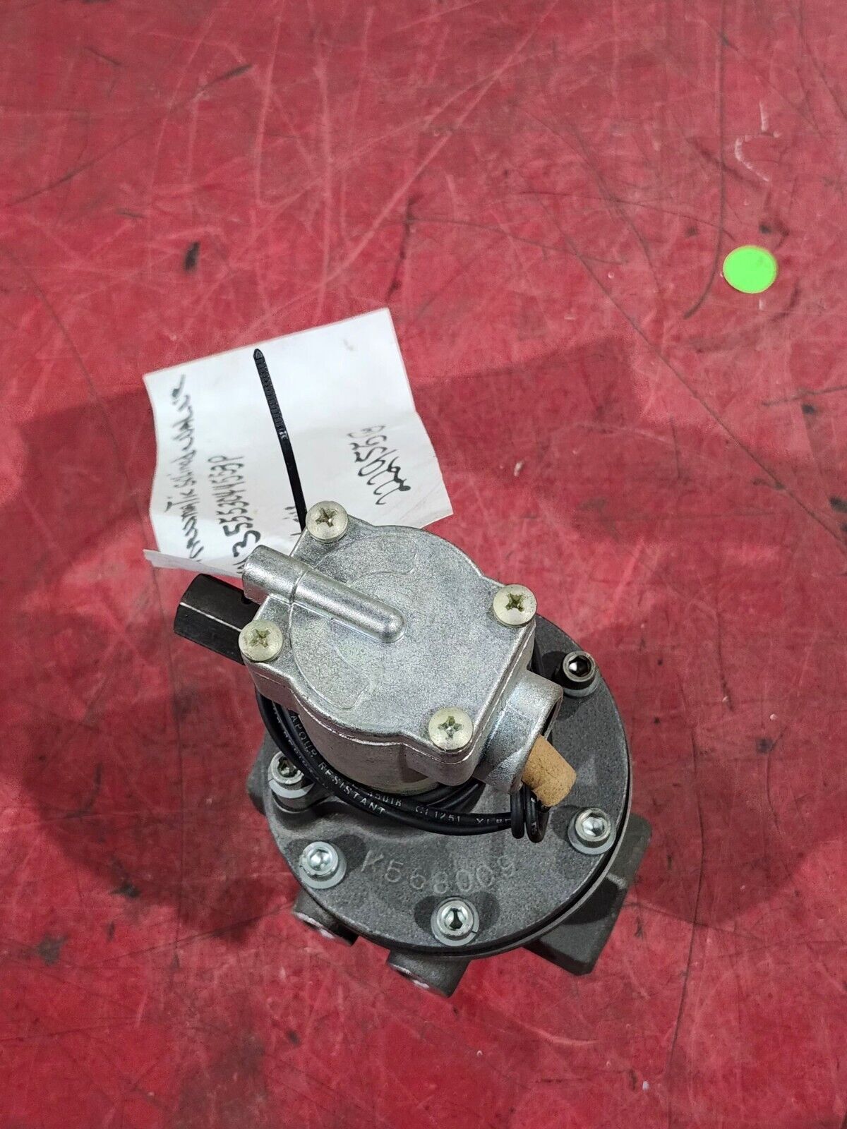 NEW NO BOX PARKER SOLENOID OPERATED POPPET VALVE N3555304553P