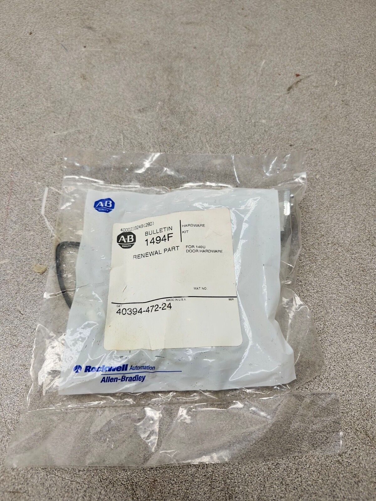 NEW IN BOX ALLEN BRADLEY MCC HANDLE 140U 40394-472-24