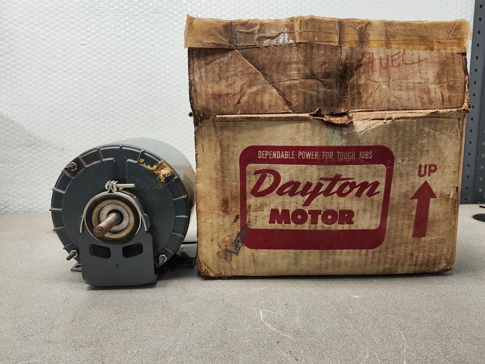 NEW DAYTON 1/6HP 115V. FAN MOTOR 1140RPM 4K650D