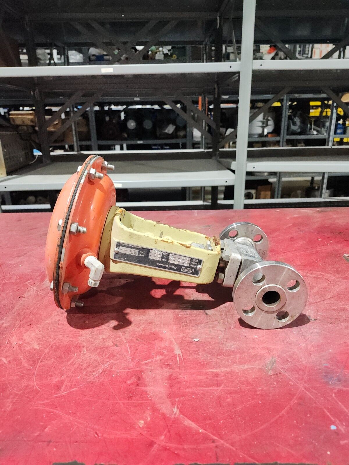 USED FISHER ACTUATOR MODEL 32-24 5S8SF W/ WALVE M5522 CF8M