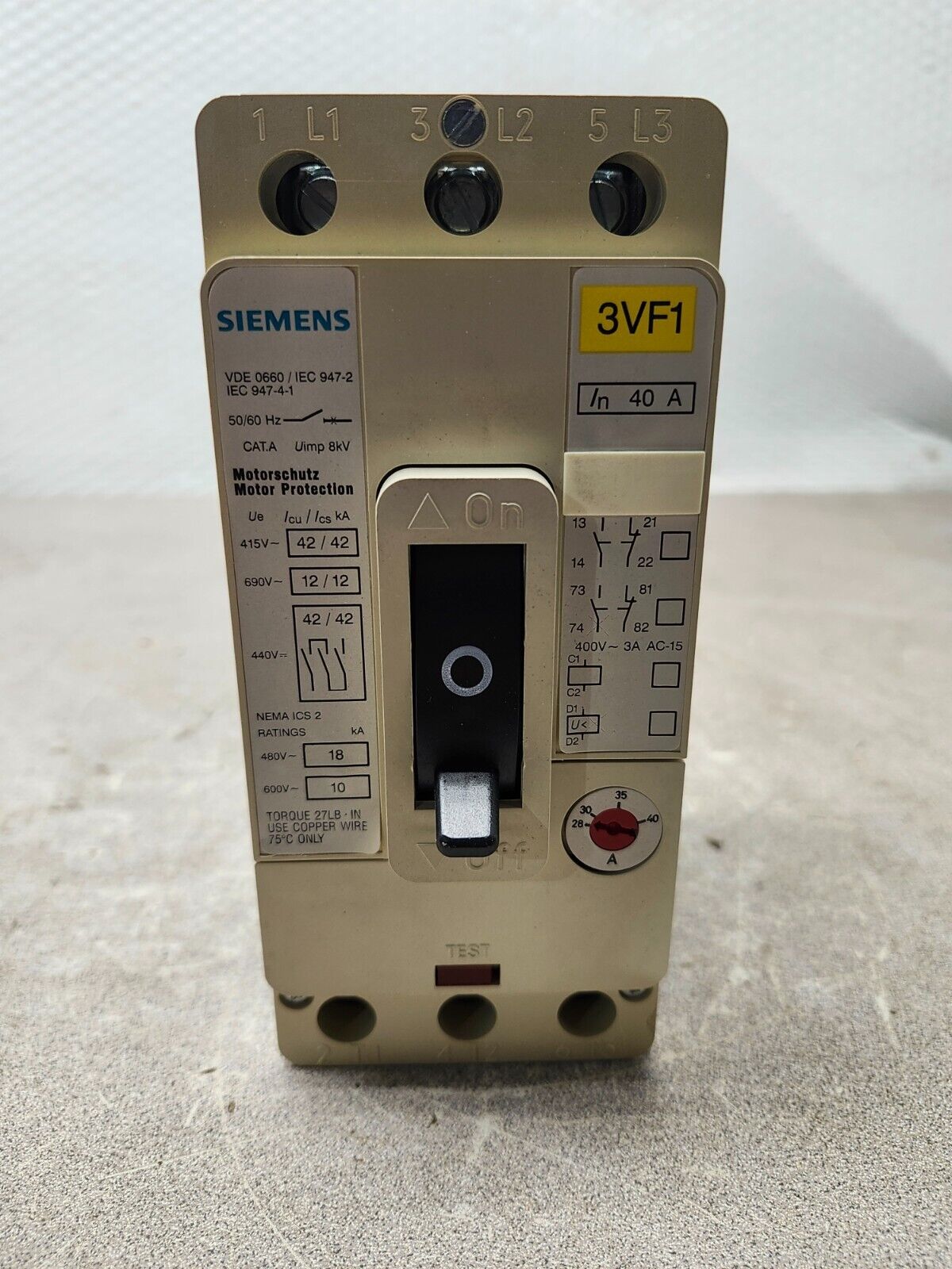 NEW IN BOX Siemens Circuit Breaker  3VF12 31-1DG11-0AA0