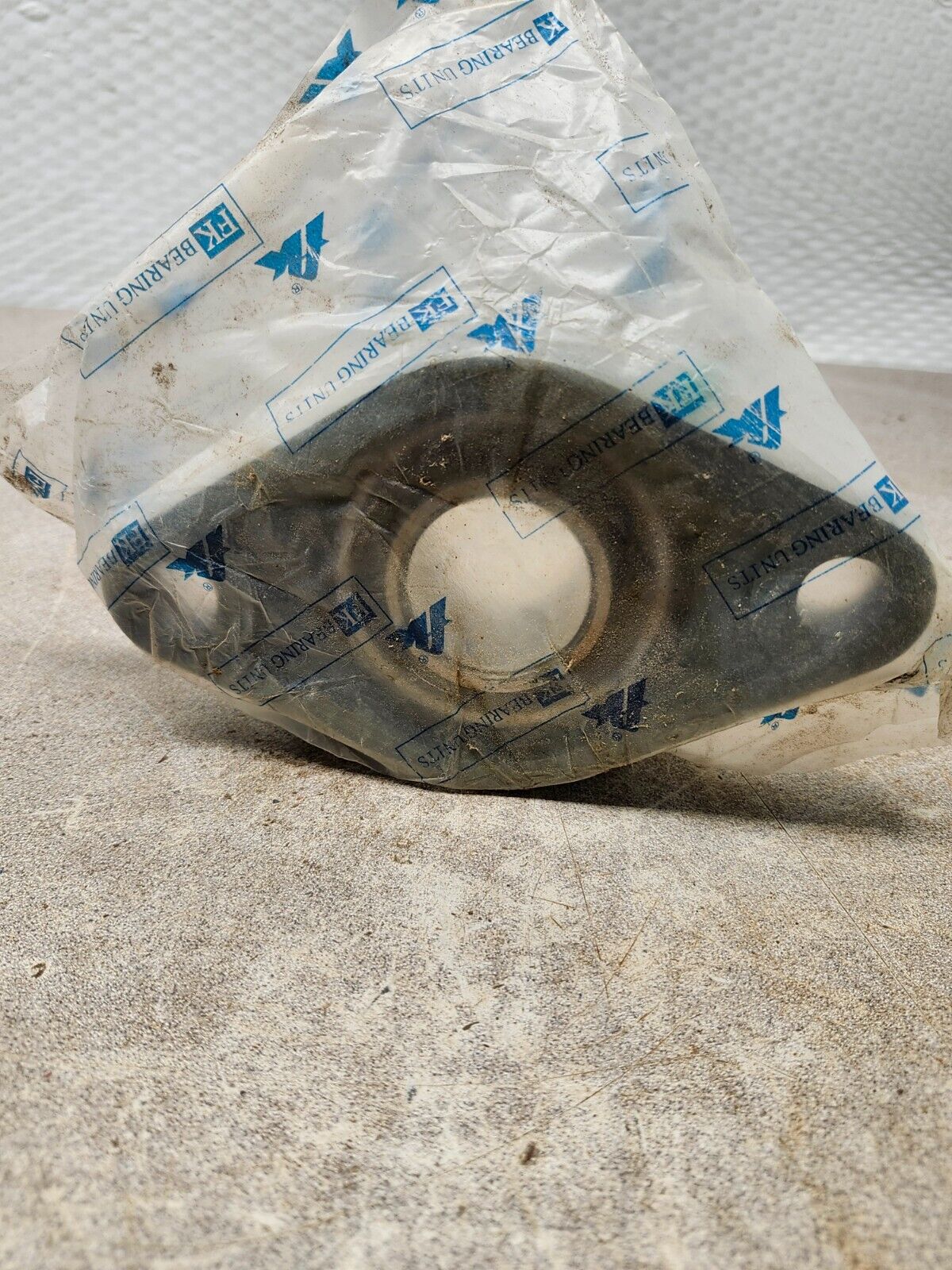 NEW IN BOX FK FLANGE UNIT UCFL207