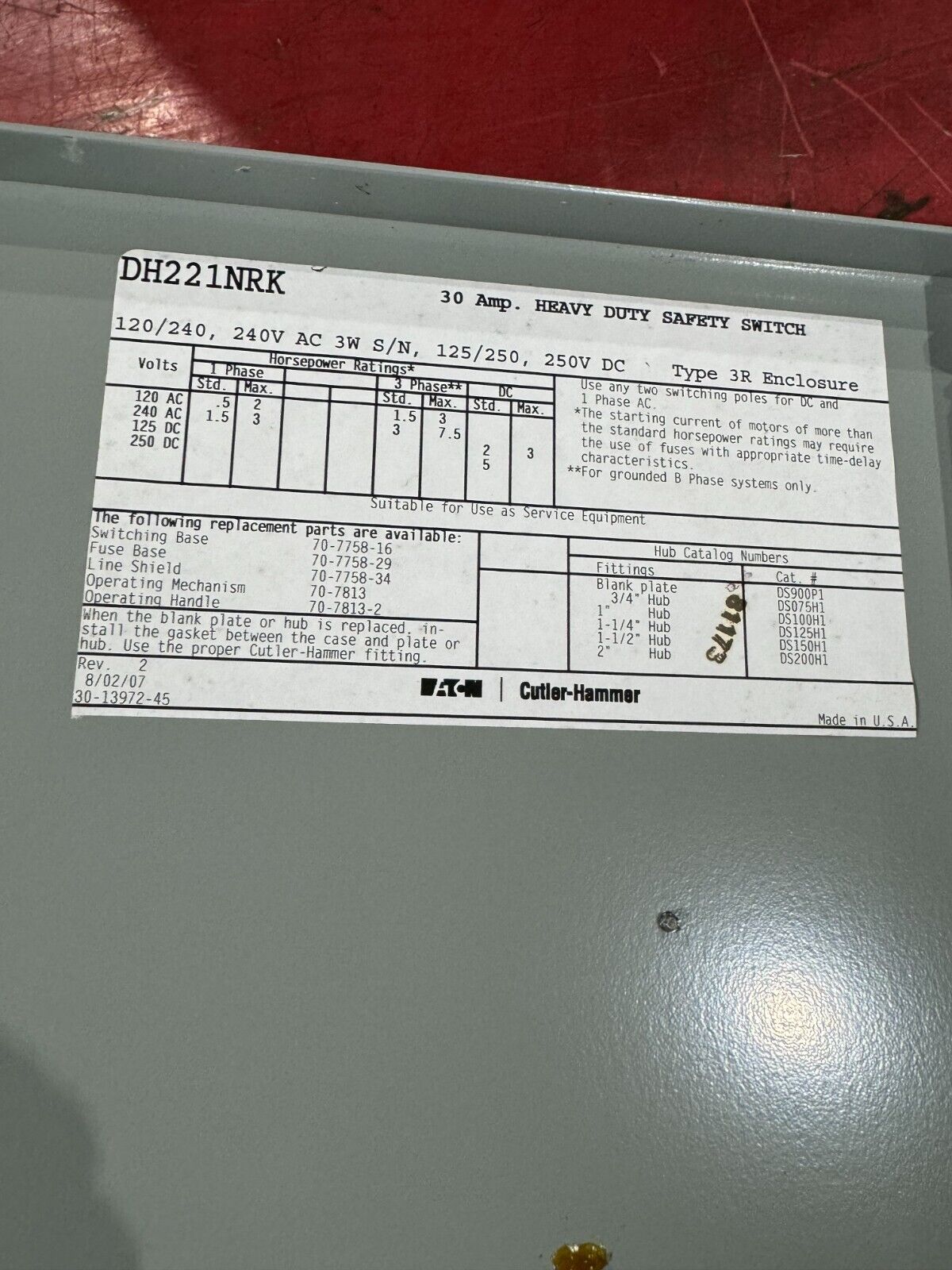 NEW EATON CUTLER-HAMMER 30AMP 240V. HEAVY DUTY SAFETY SWITCH DISCONNECT DH221NRK