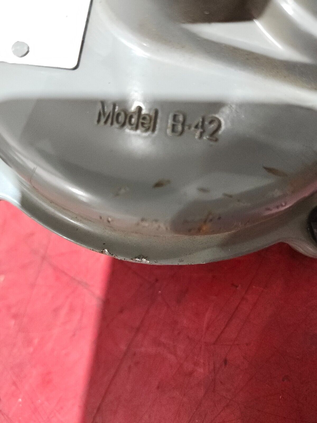 NEW NO BOX ITORN GAS REGULATOR OUTLET PRESSURE MODEL 8.42