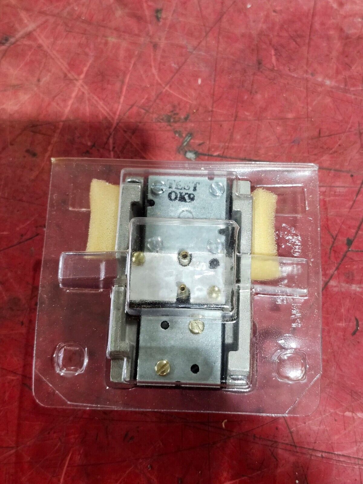 NEW IN BOX JOHNSON CONTROLS DIRECT ACTING HORIZONTAL HUMIDISTAT H-4100-201