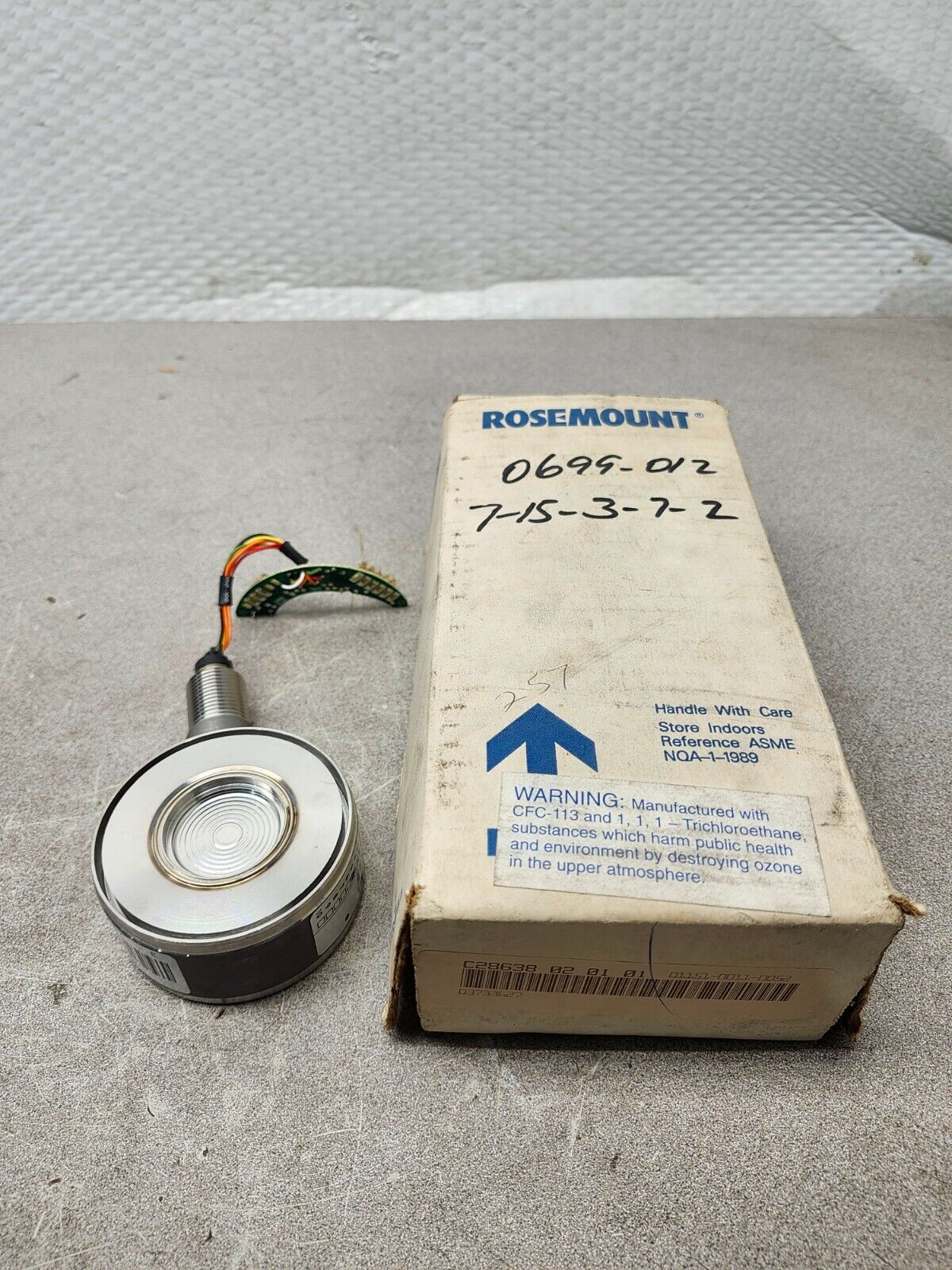 NEW IN BOX EMERSON ROSEMOUNT SENSOR MODULE 01151-0011-0052