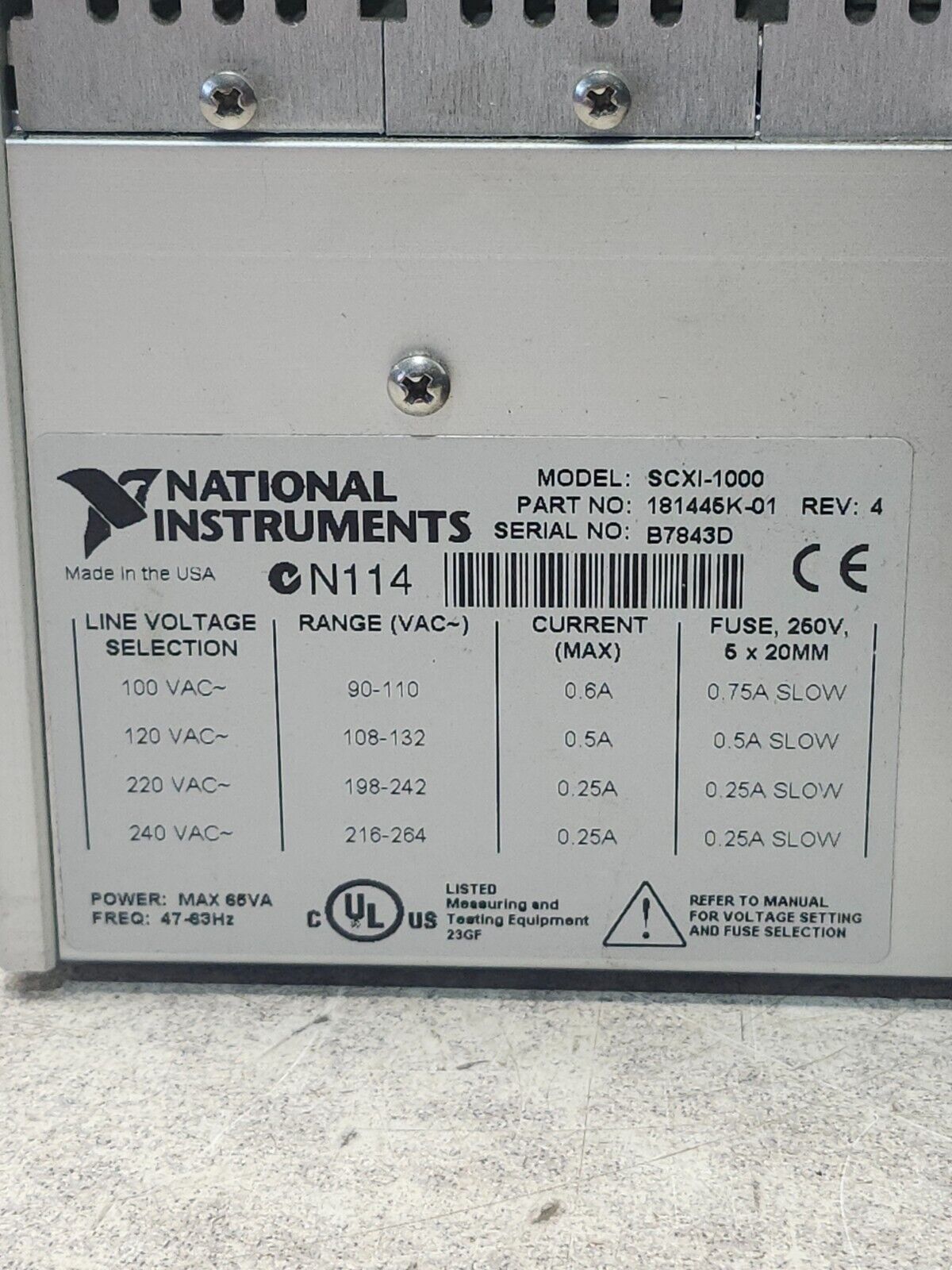 USED  NATIONAL INSTRUMENTS CHASSIS 4 SLOT 100/240VAC SCXI1000