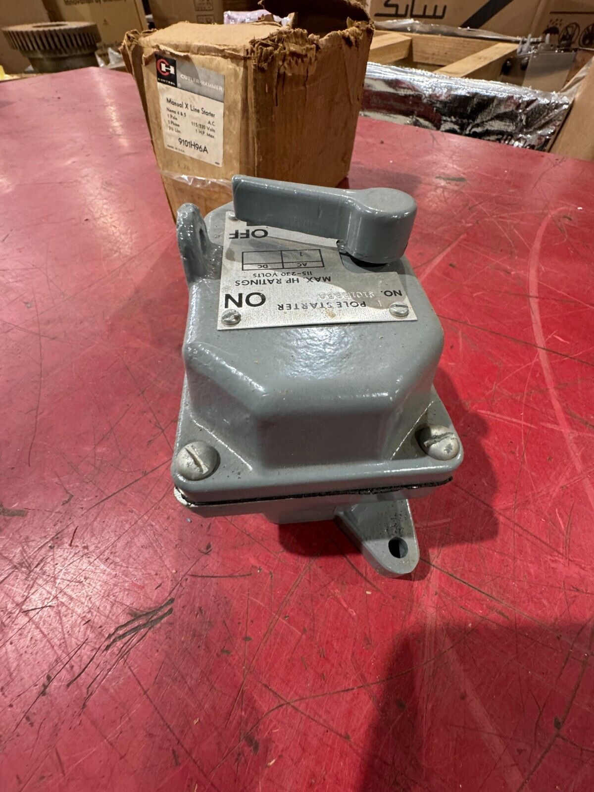 NEW SURPLUS CUTLER-HAMMER 1 POLE MANUAL STARTER 9101H96A