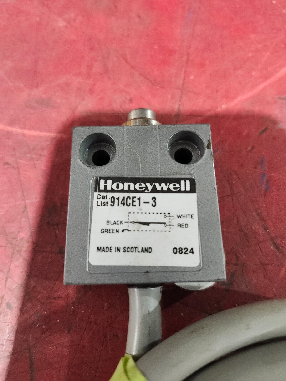 NEW HONEYWELL MICRO SWITCH 914CE1-3