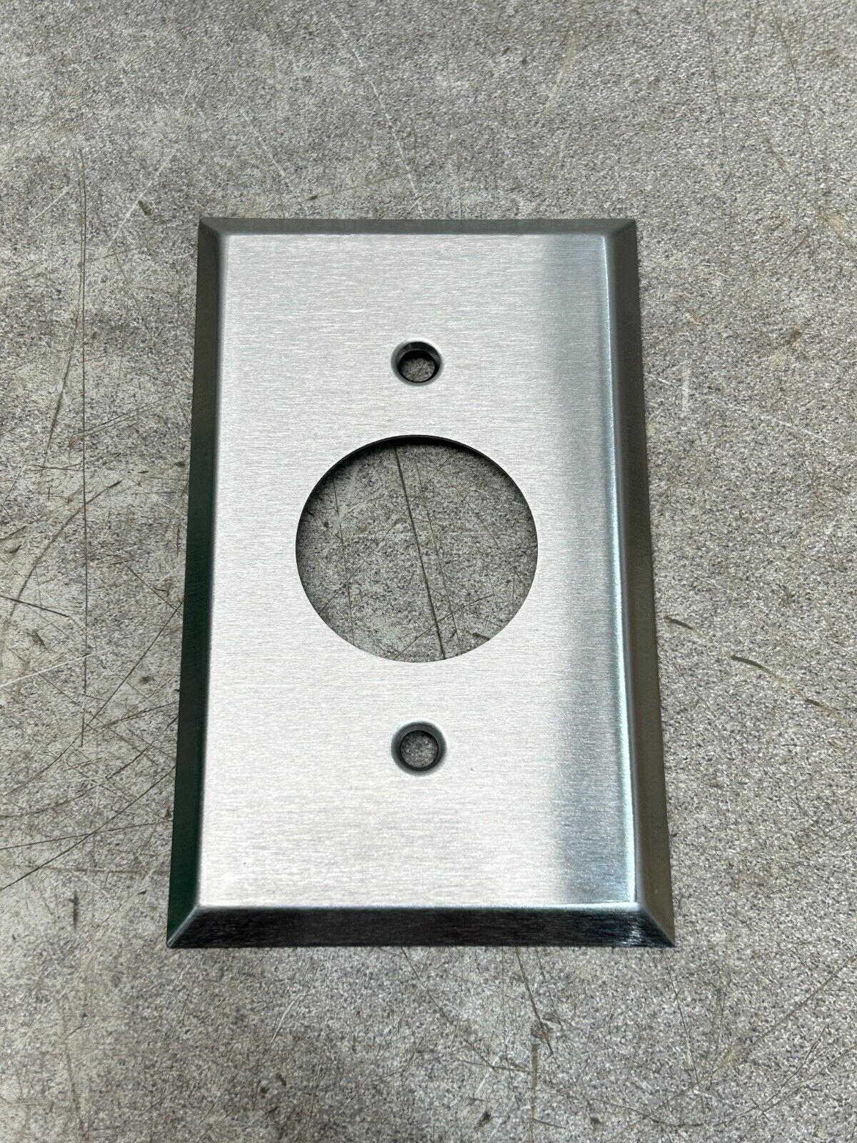 44040944