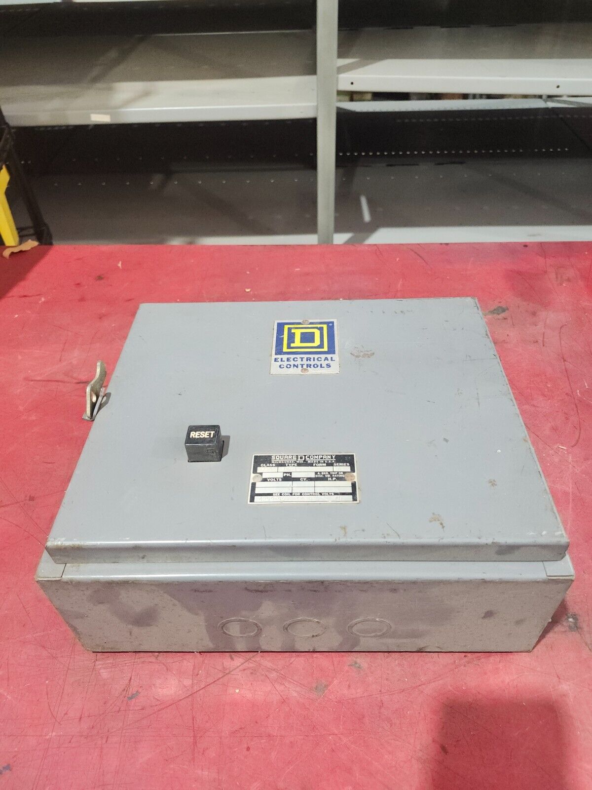 NEW SQUARE D COMPANY CLASS 8736 TYPE BG-1 SER A, 4259-S5 243036 AU