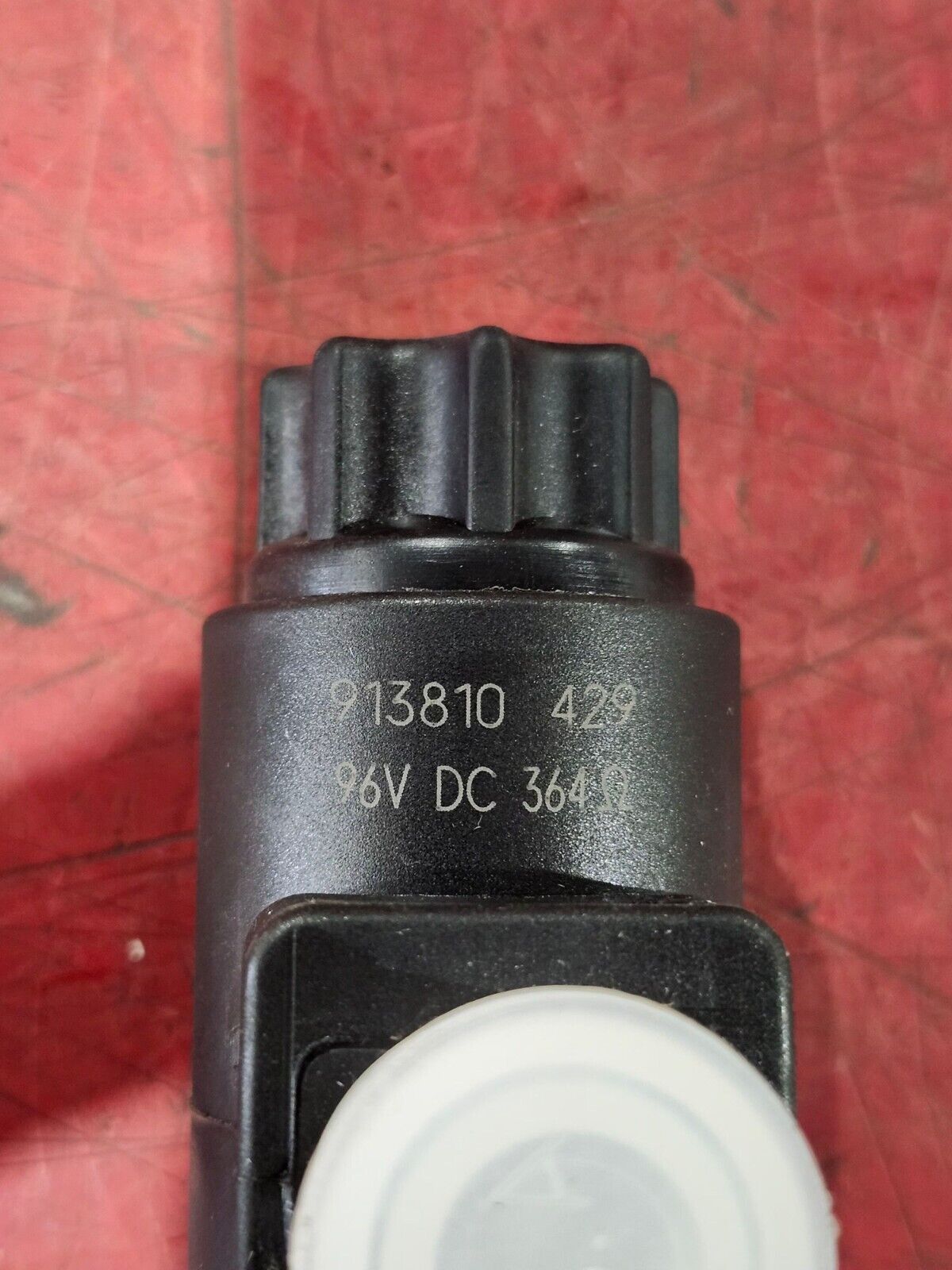 NEW HYDAC VALVE 25V5DA2Z X/W