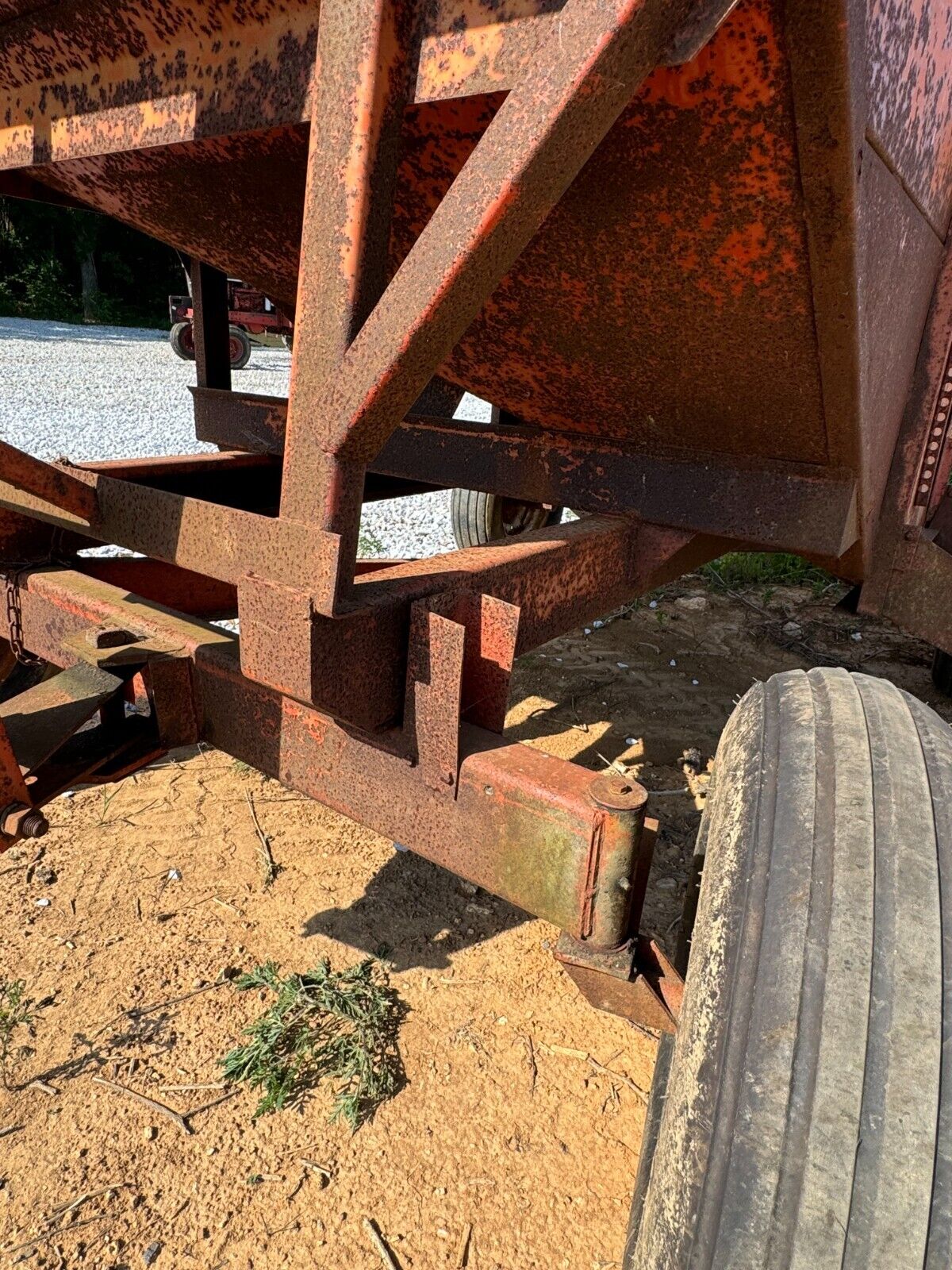 KORY FARM EQUIPMENT 6-TON GEAR GRAVITY WAGON SOLID 6-LUG GRAIN WAGON 150 BUSHEL