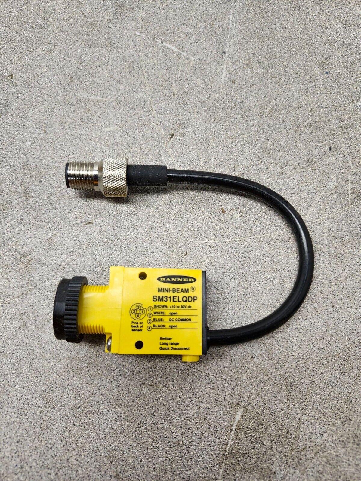 NEW IN BOX BANNER MINI BEAM SENSOR SM31ELQDP