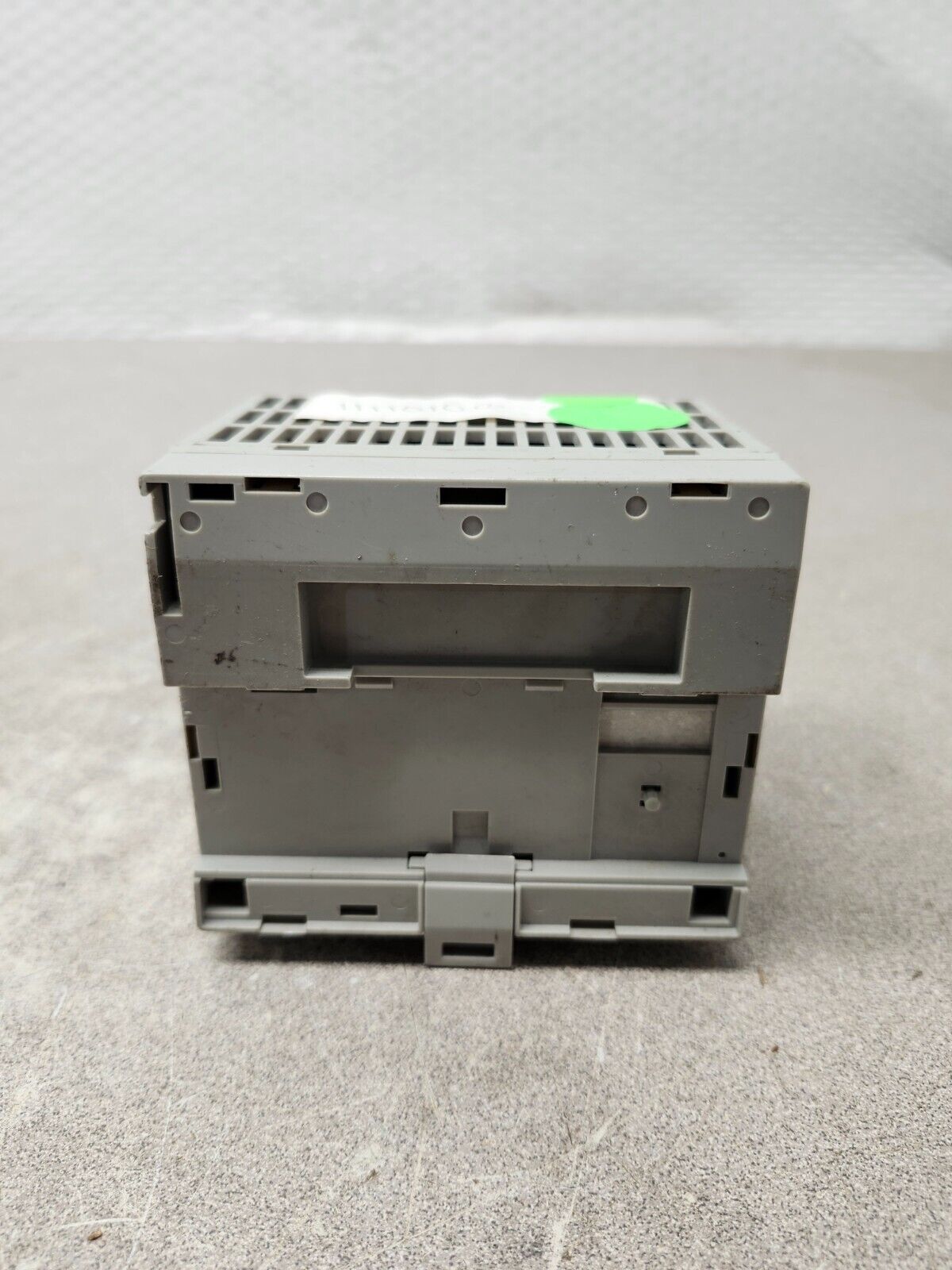 USED ALLEN BRADLEY POWER SUPPLY 120/230VAC 50/60HZ SER A 2711P-RSACDIN