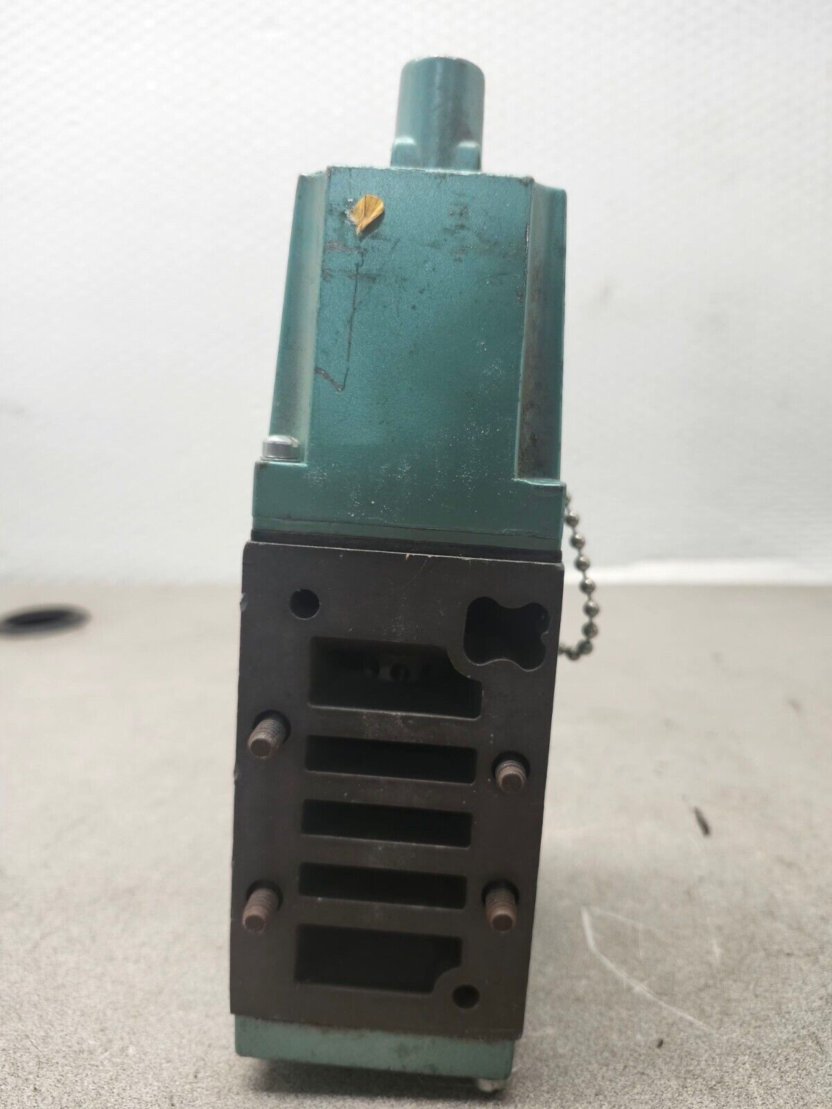 USED NUMATICS SOLENOID VALVE 33SAD4 0