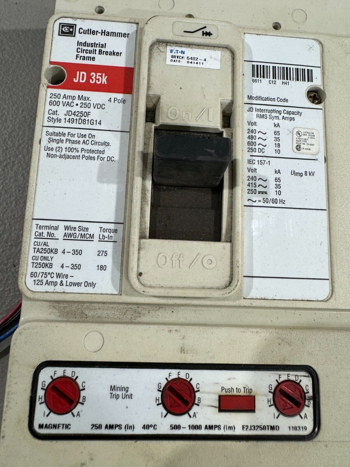 USED CUTLER-HAMMER JD4250F 4 POLE 250AMP CIRCUIT BREAKER JD4250MA02