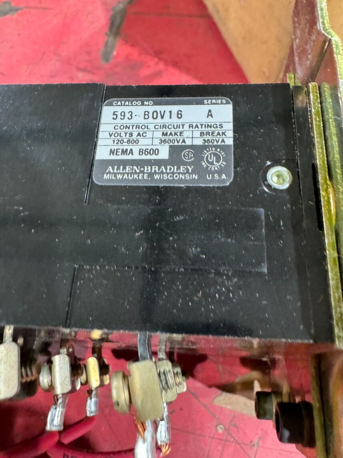 NEW IN BOX ALLEN-BRADLEY 593-B0V16 OVERLOAD RELAY 593-BOV16 SERIES A