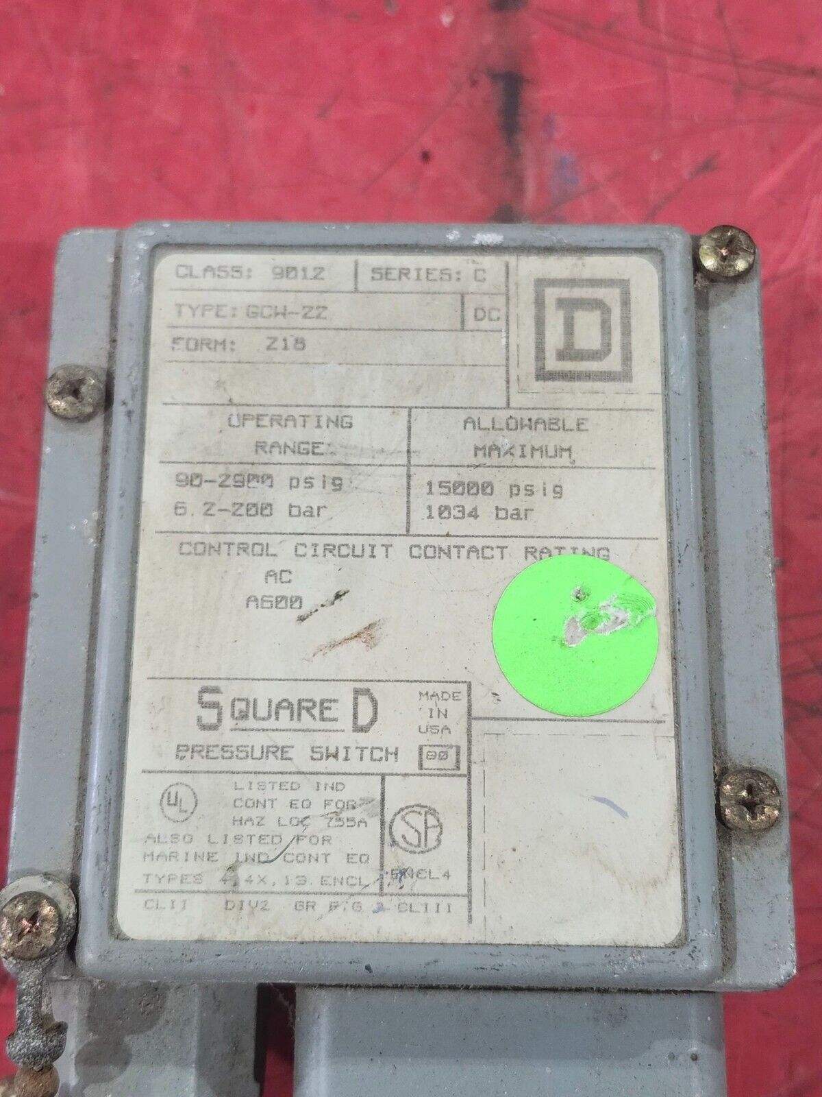 USED SQUARE D PRESSURE SWITCH GCW-22 CLASS 9012