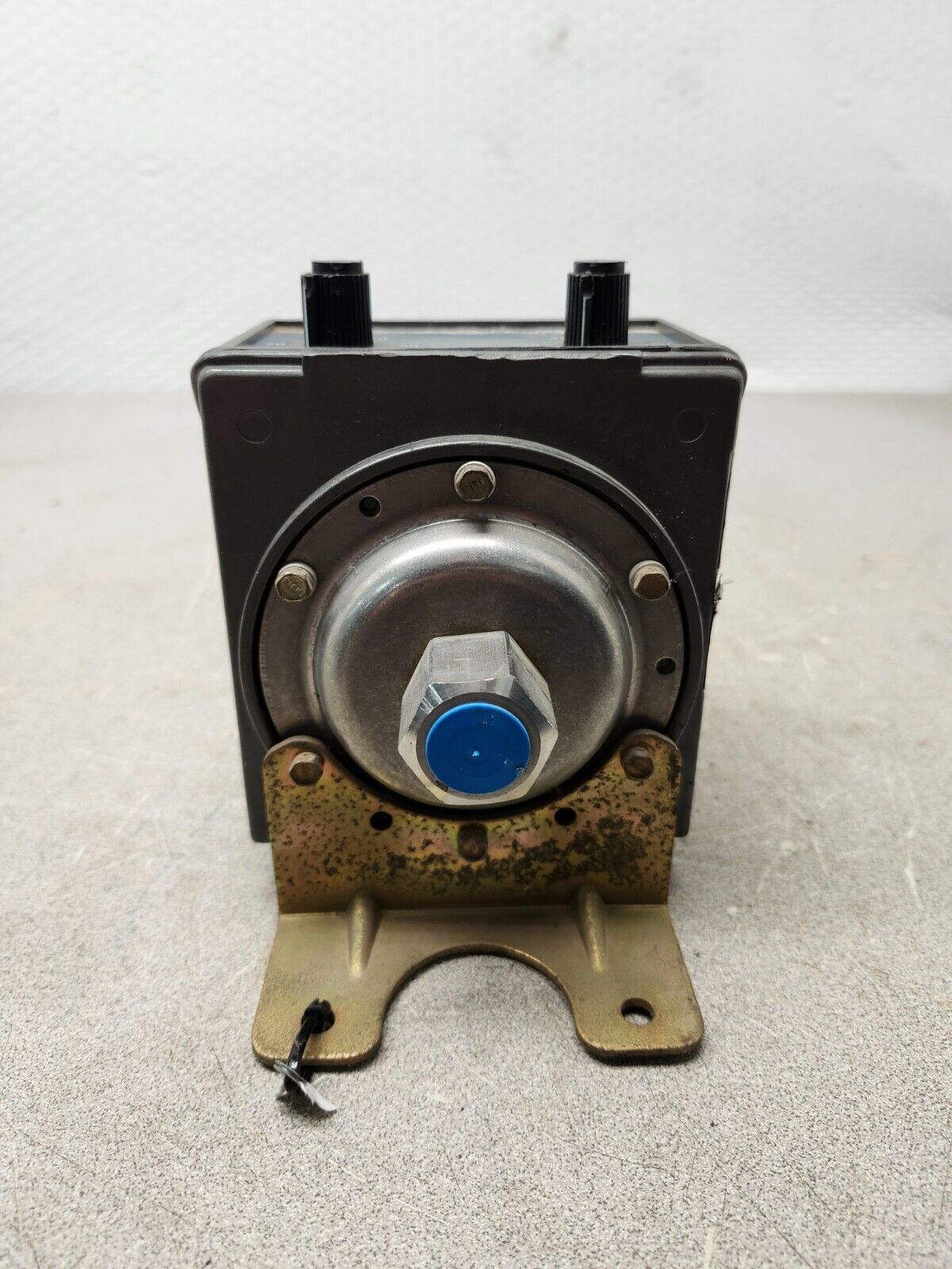 NEW NO BOX United Electric PRESSURE CONTROLLER 125/250VAC 15AMPS TYPE H3C2