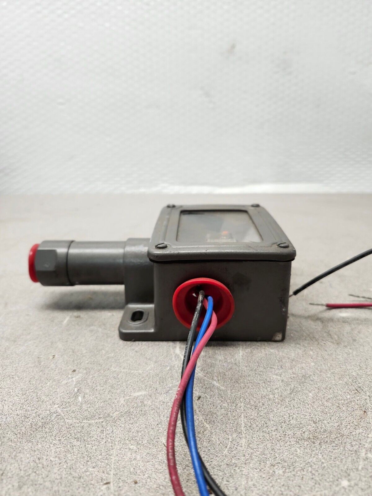 USED SOR PRESSURE SWITCH 6NN-CA3-M2-C2A-TTYY