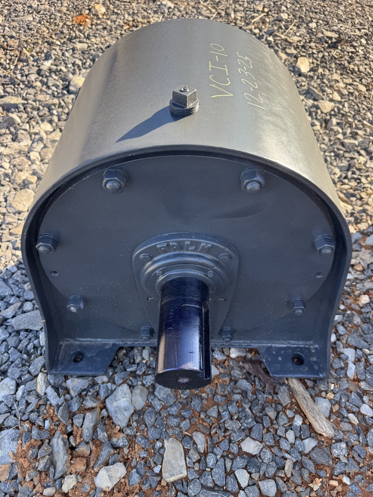47331105