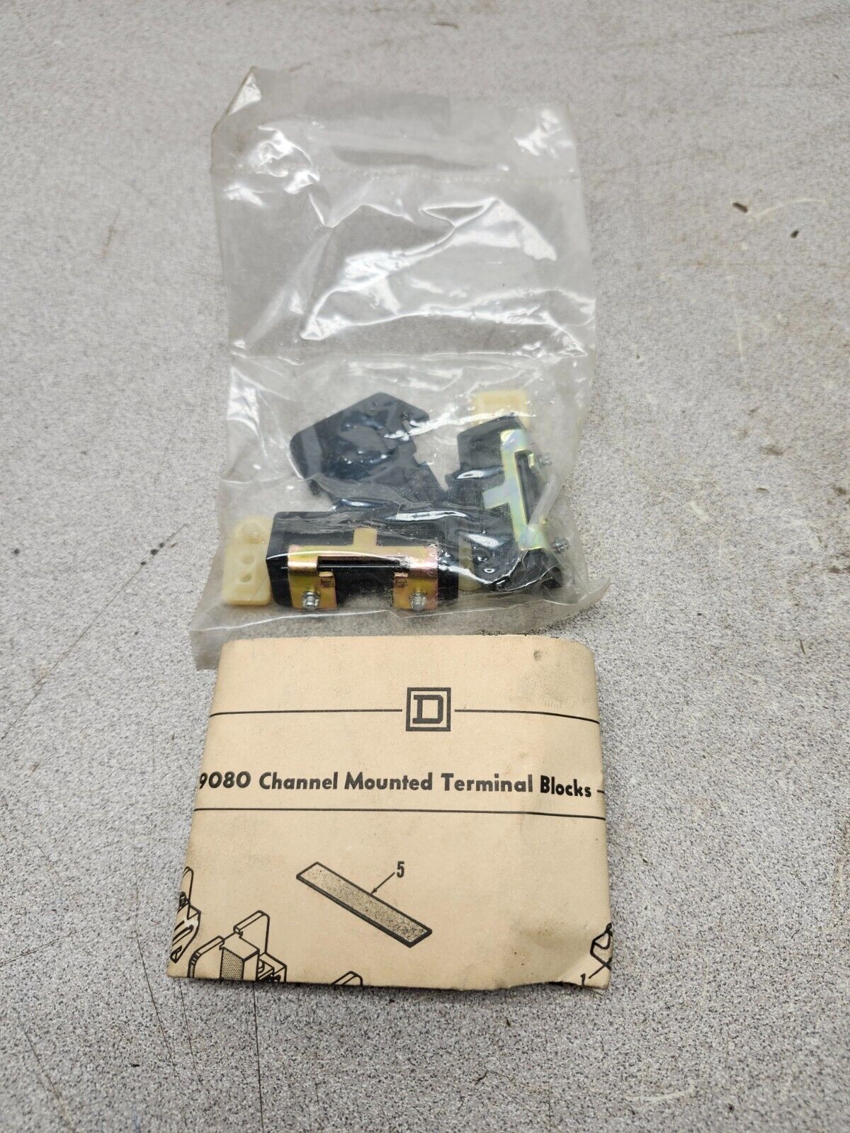 NEW IN BAG SQUARE D PARTS KIT ASSEMBLY CLASS 9080 TPE K-1