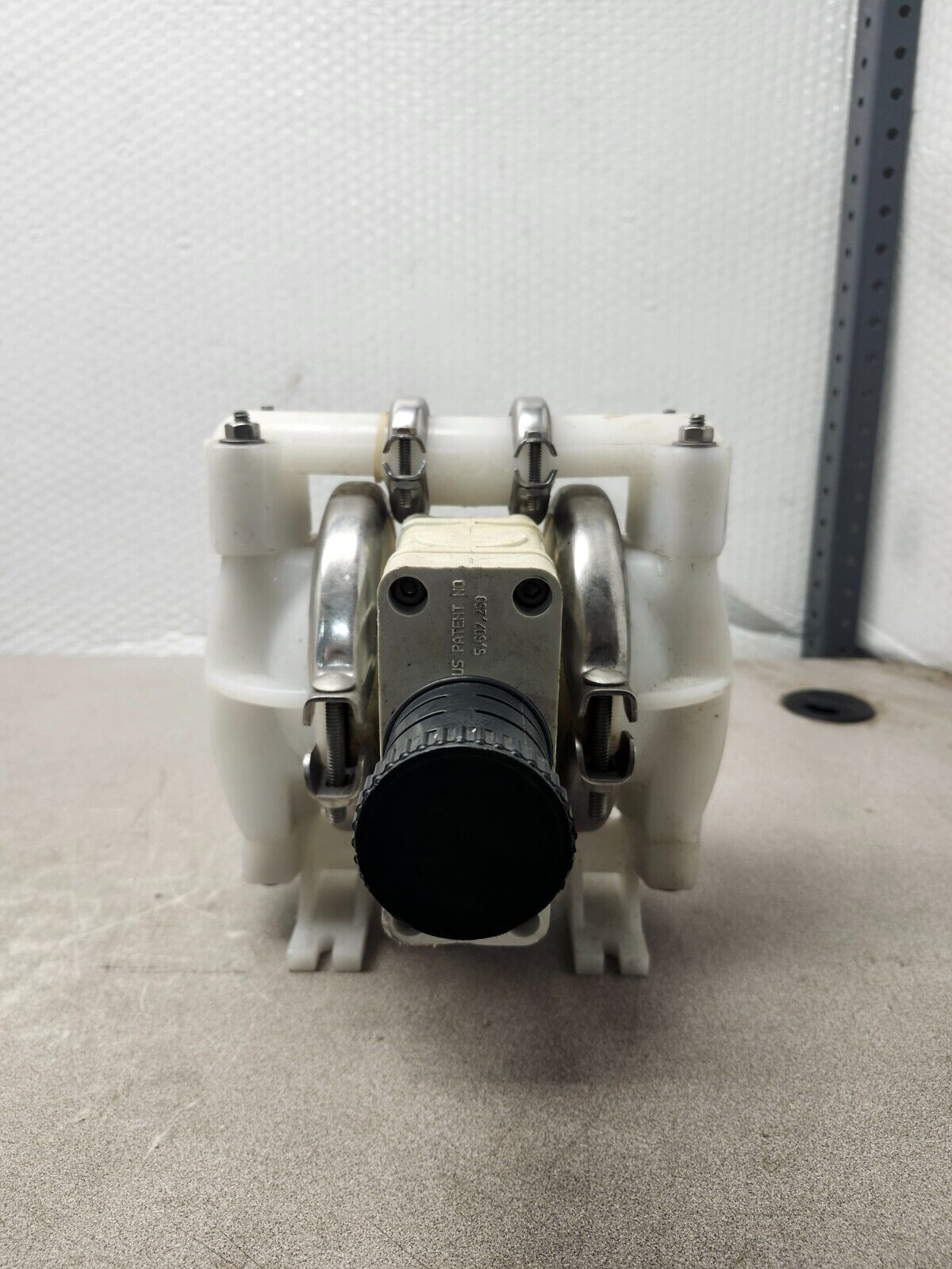 USED WILDEN DIAPHRAGM PUMP 1/2" 01-3181-20