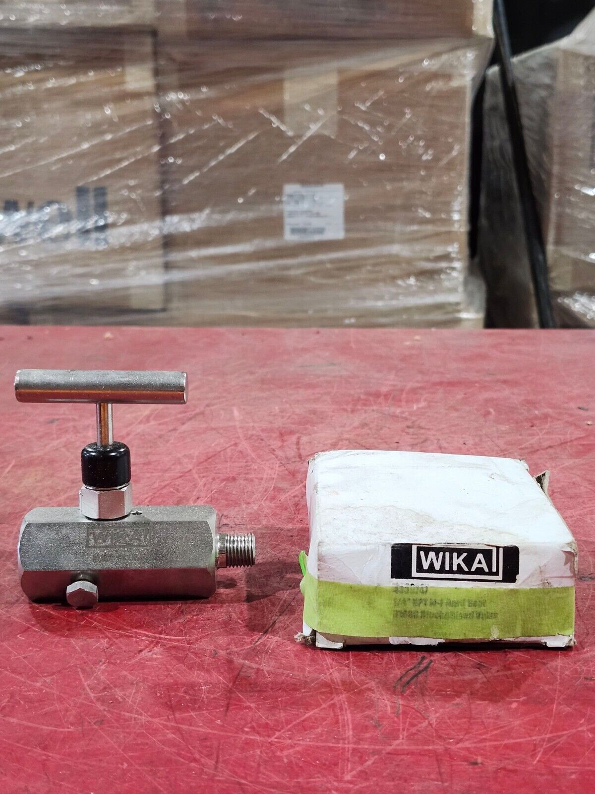 NEW IN BOX WIKA NEEDLE VALVE 4339747