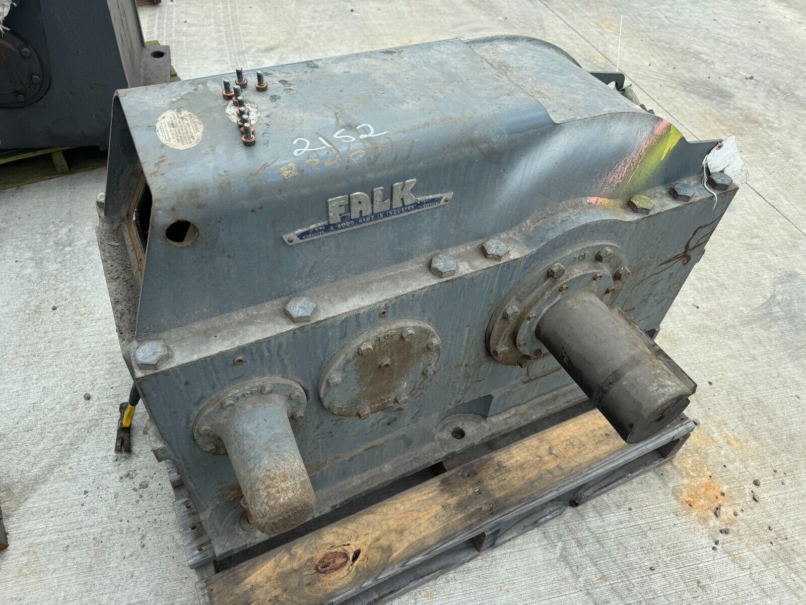 USED FALK ENCLOSED GEAR DRIVE SPEED REDUCER 45.37 RATIO 2100Y2-K