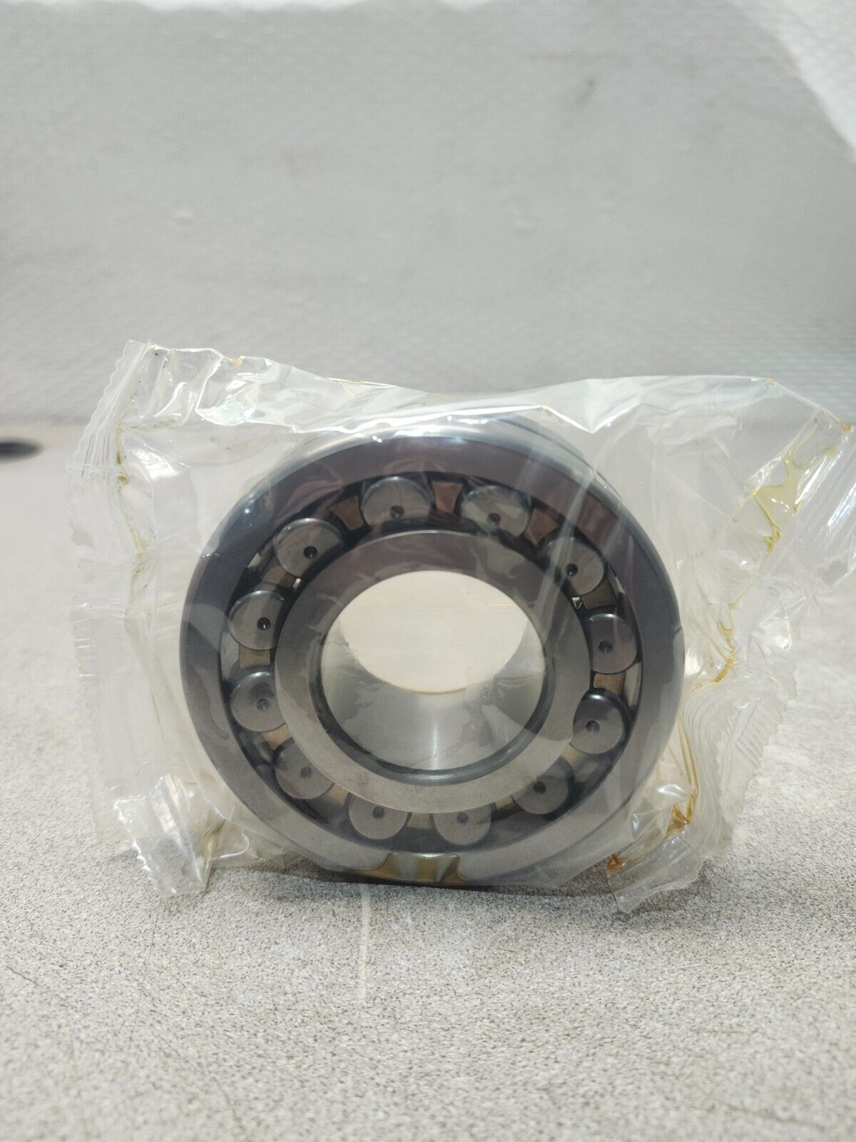 NEW IN BOX SKF ROLLER BEARING 452308 M2/W502