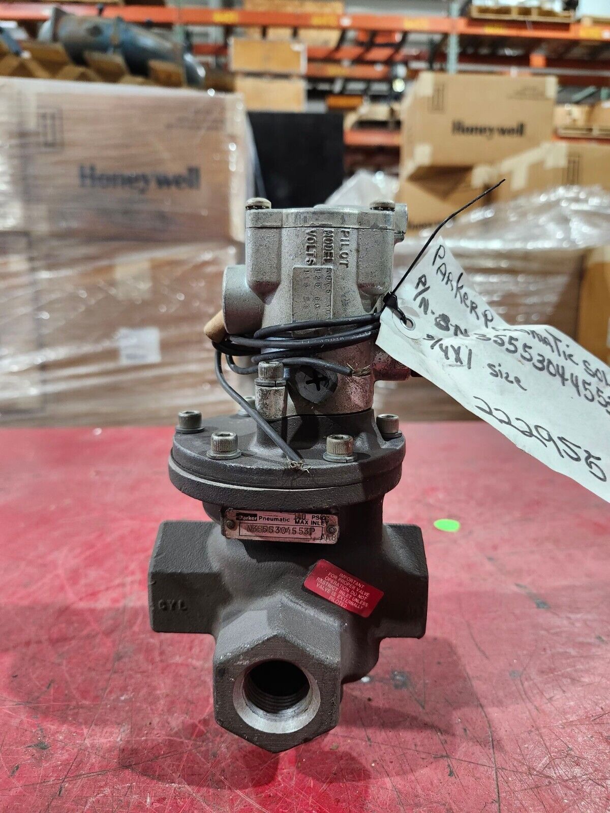 NEW NO BOX PARKER SOLENOID OPERATED POPPET VALVE N3555304553P