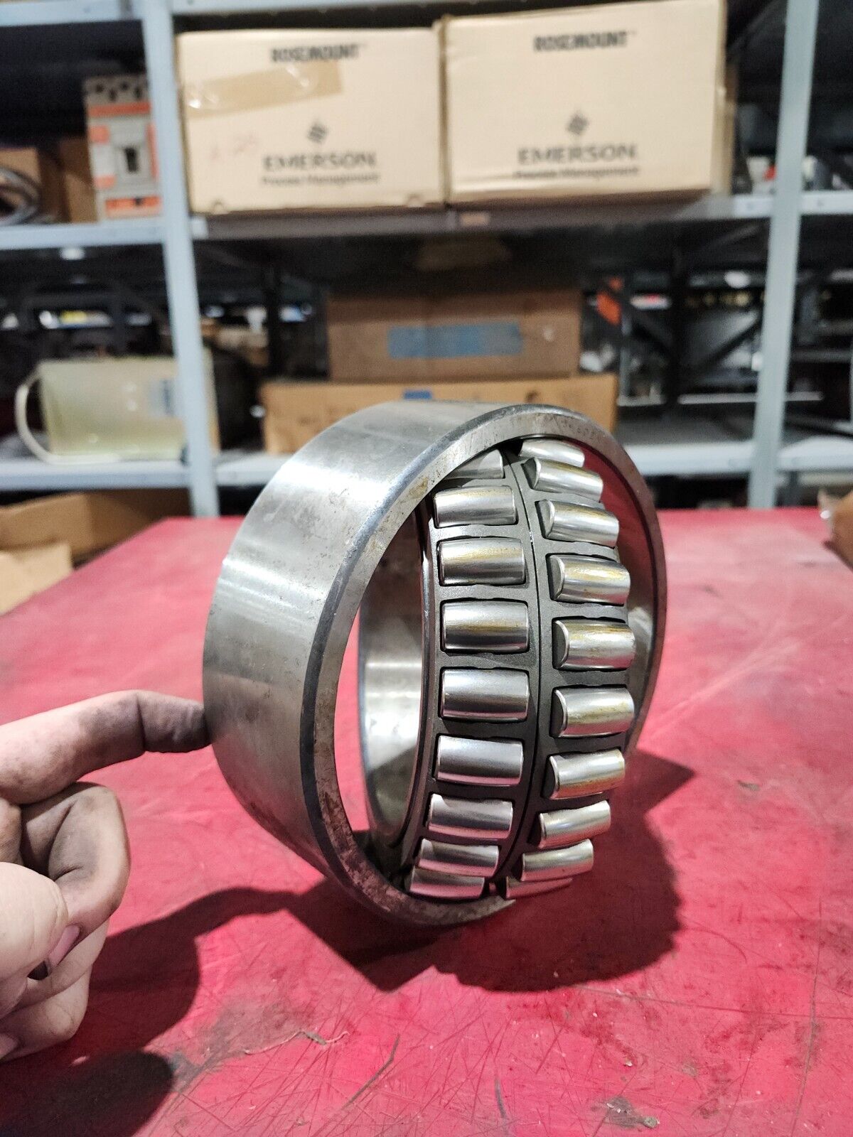 NEW NO BOX SKF Spherical Roller Bearing 24024C-C3